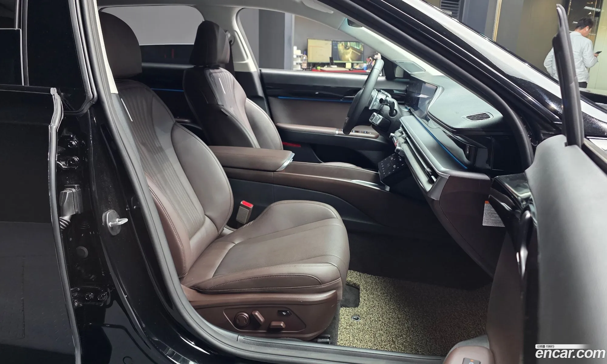 Hyundai Grandeur Hybrid 2025 — 7