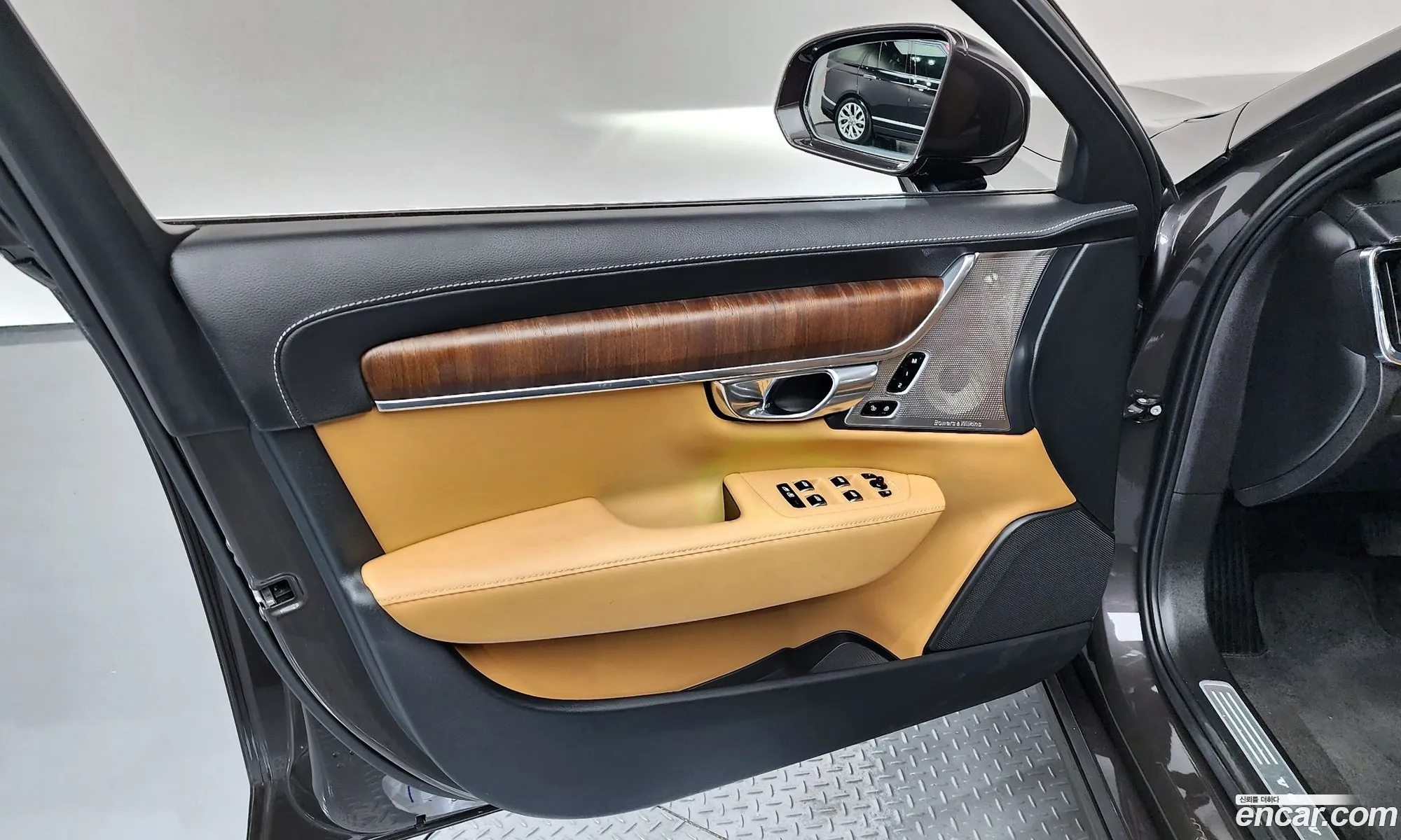 Volvo S90 2023 LVYPTL125PP335613 — 29