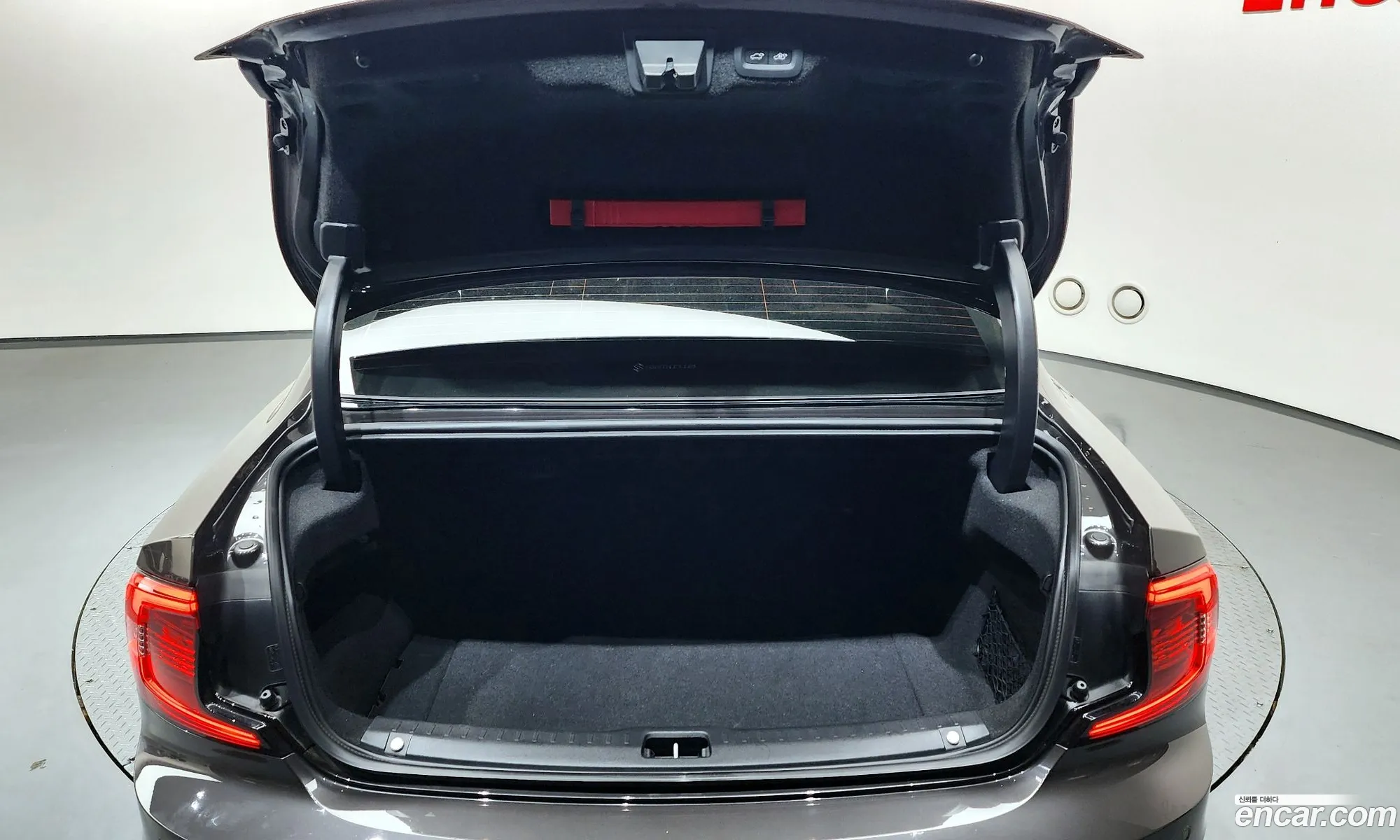 Volvo S90 2023 LVYPTL125PP335613 — 18