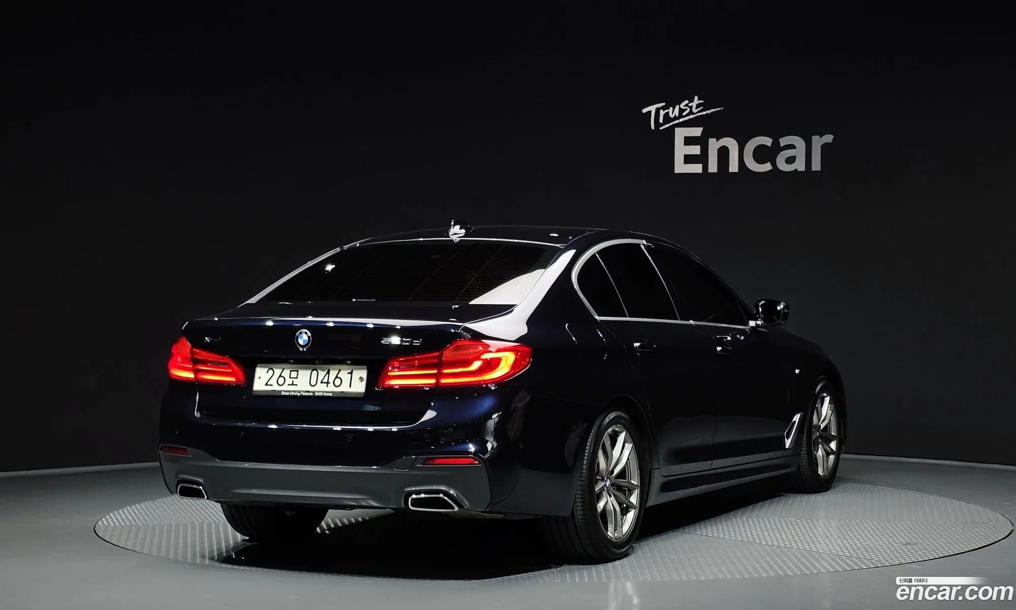 BMW 5 Series 2019 WBAJF5103KWW01821 — 17