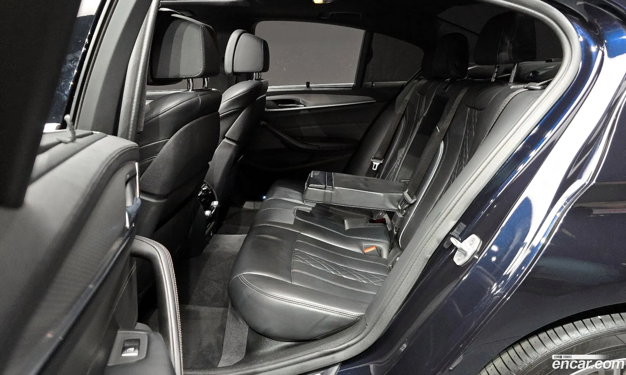 BMW 5 Series 2019 WBAJF5103KWW01821 — 33