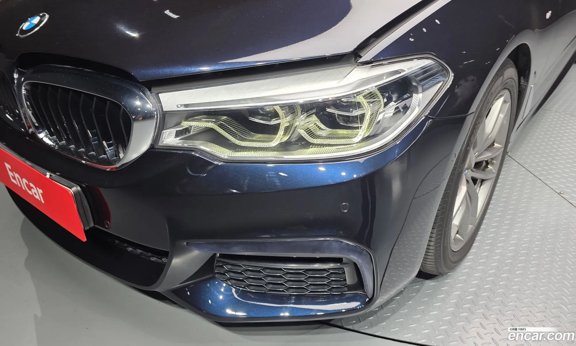 BMW 5 Series 2019 WBAJF5103KWW01821 — 11