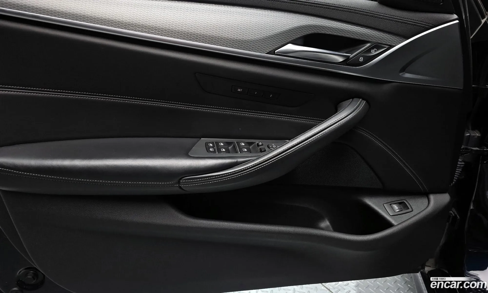 BMW 5 Series 2019 WBAJF5103KWW01821 — 12