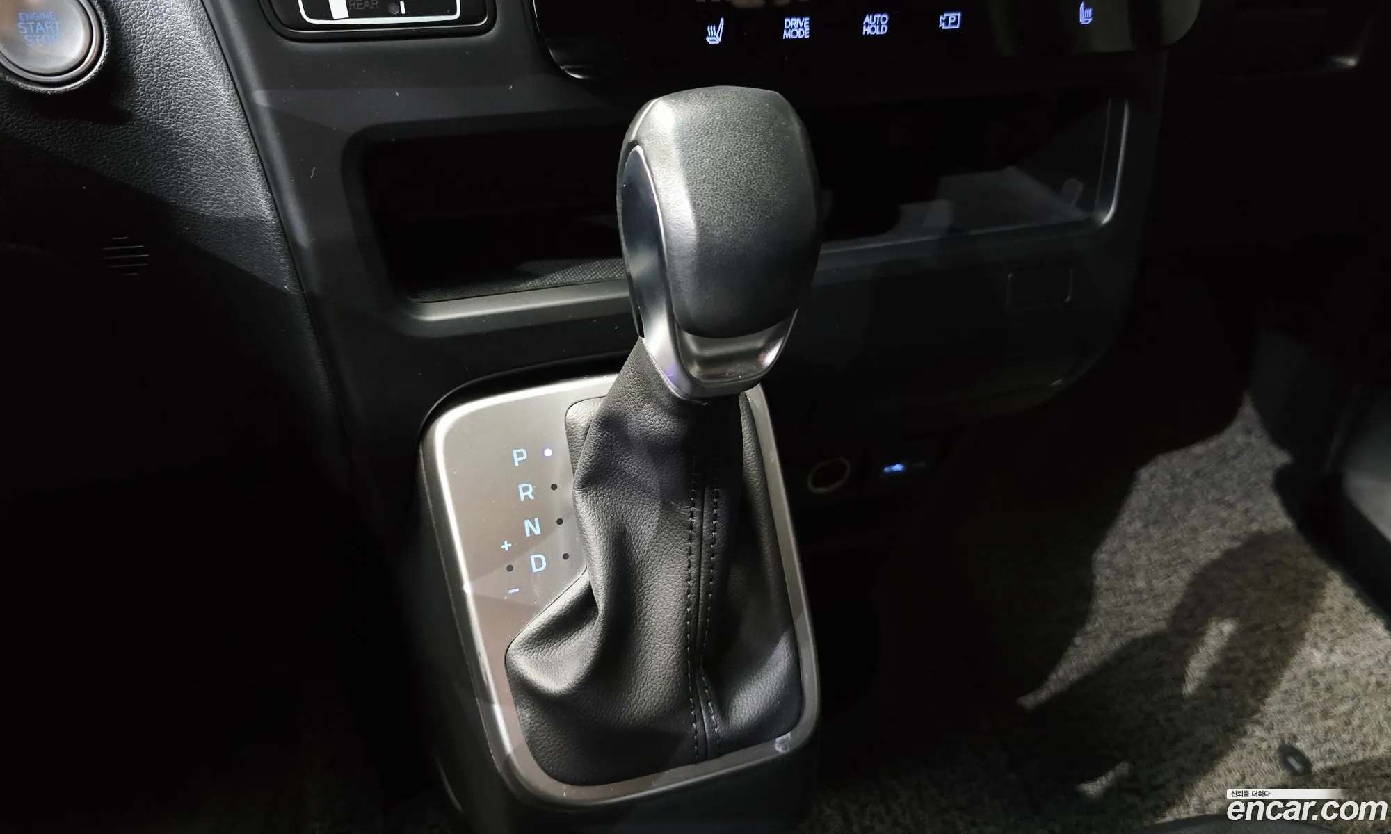 Hyundai Staria 2022 — 19
