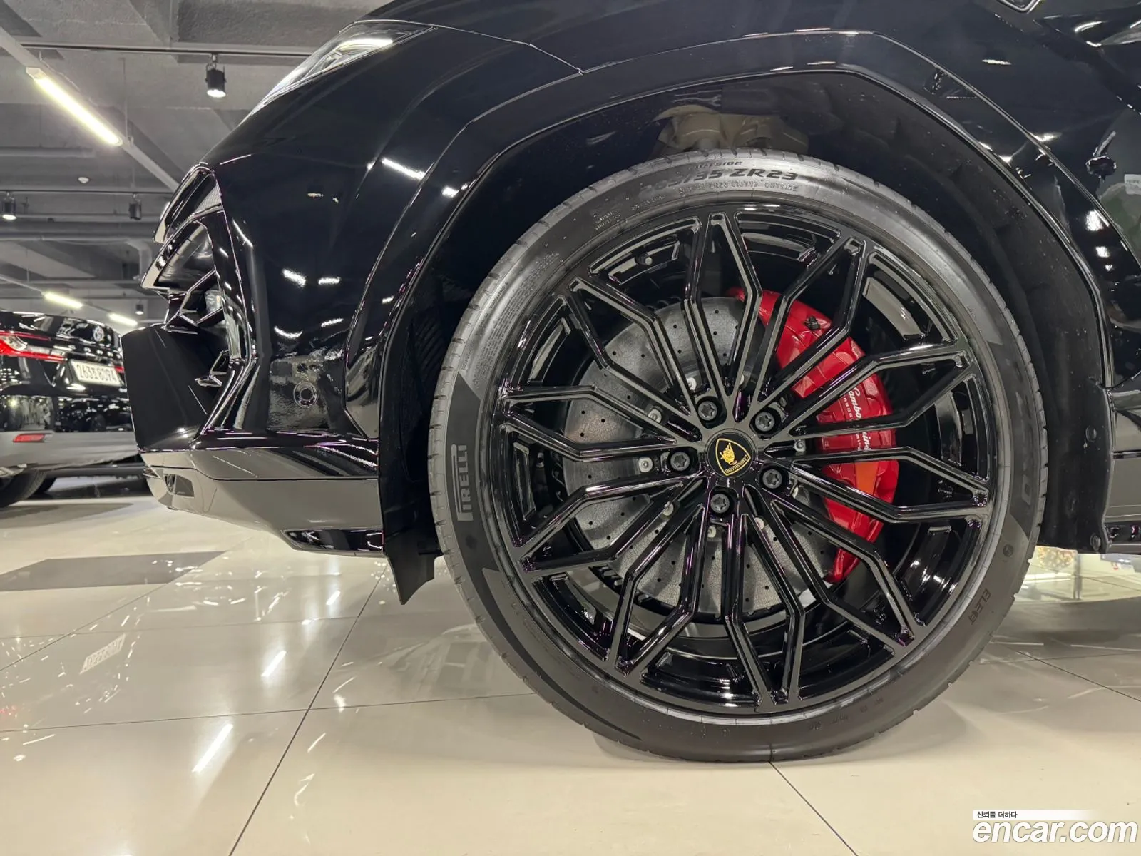 Lamborghini Urus 2025 — 17