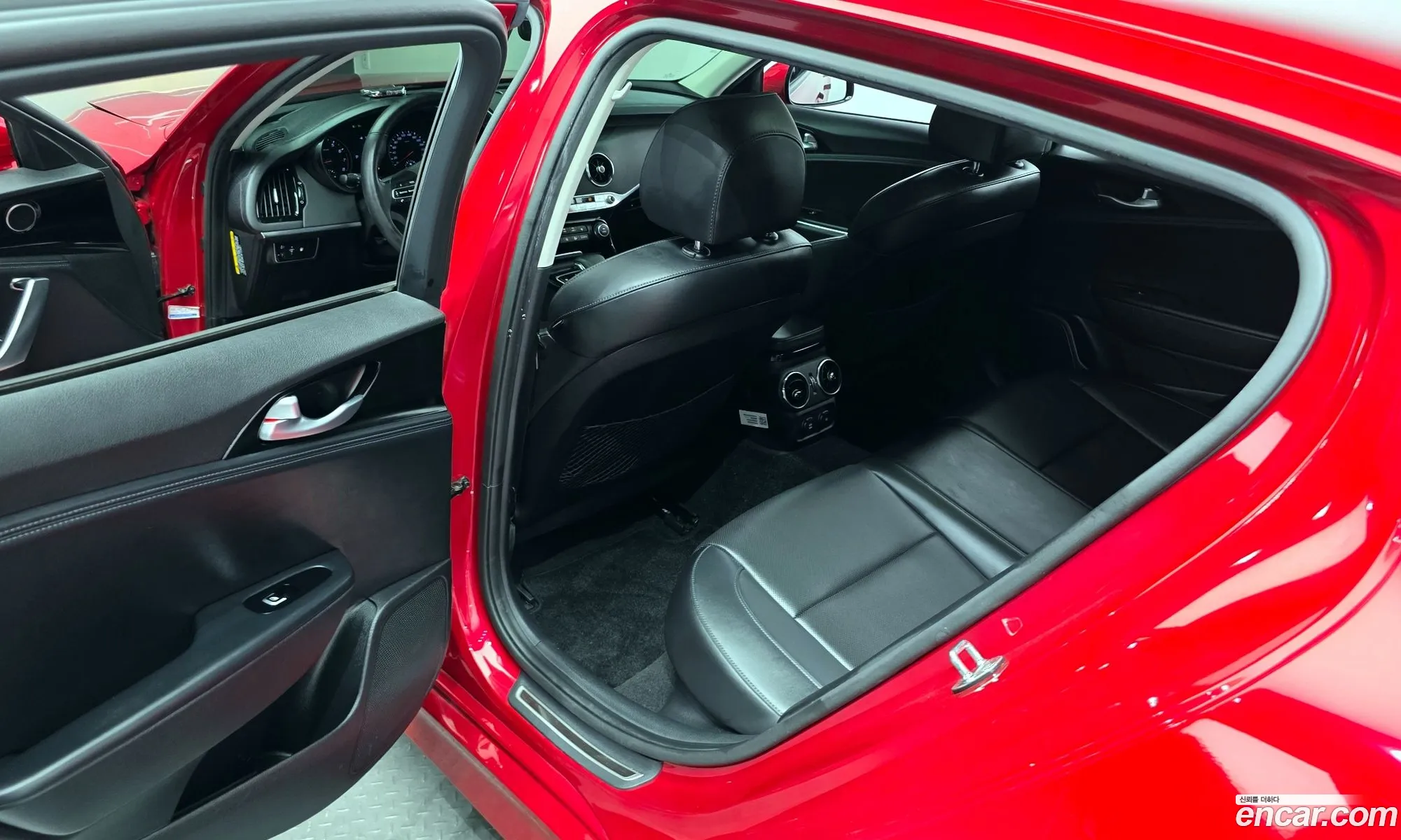 Kia Stinger 2020 — 19