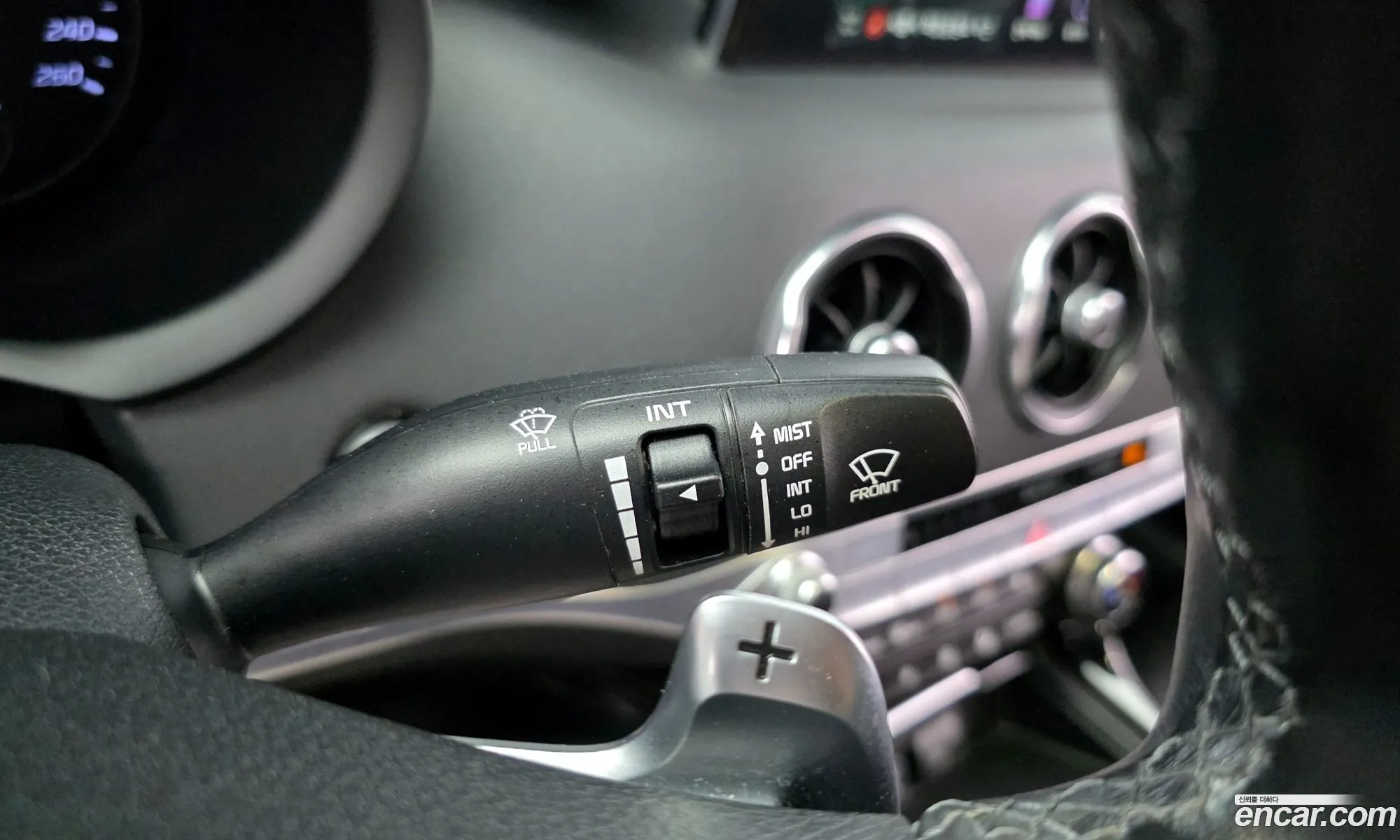 Kia Stinger 2020 — 28