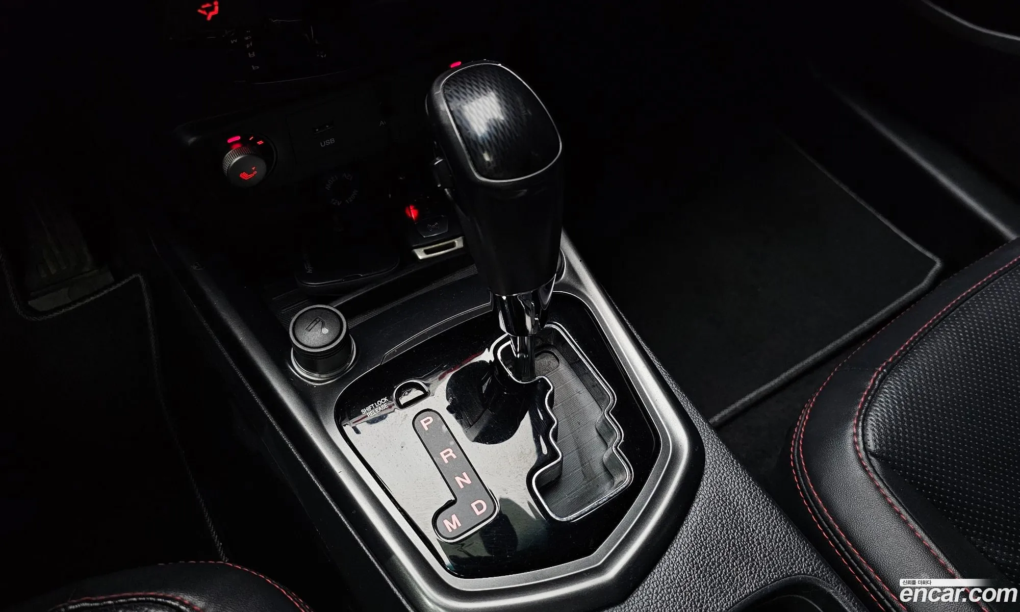 KG Mobility (SsangYong) Tivoli Air 2016 — 30