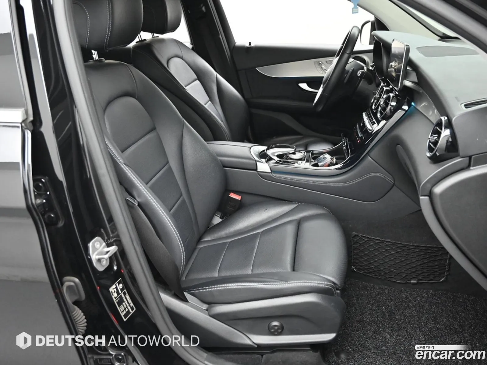 Mercedes-Benz GLC-Class X253 2017 — 12