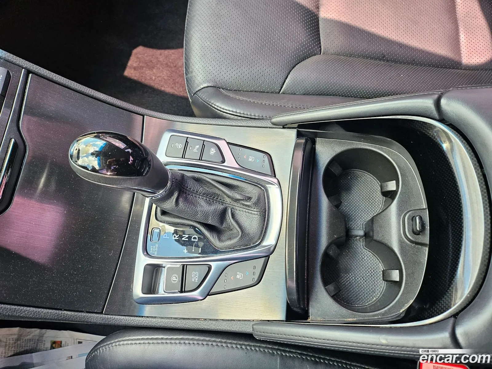 Hyundai Grandeur HG 2015 — 17