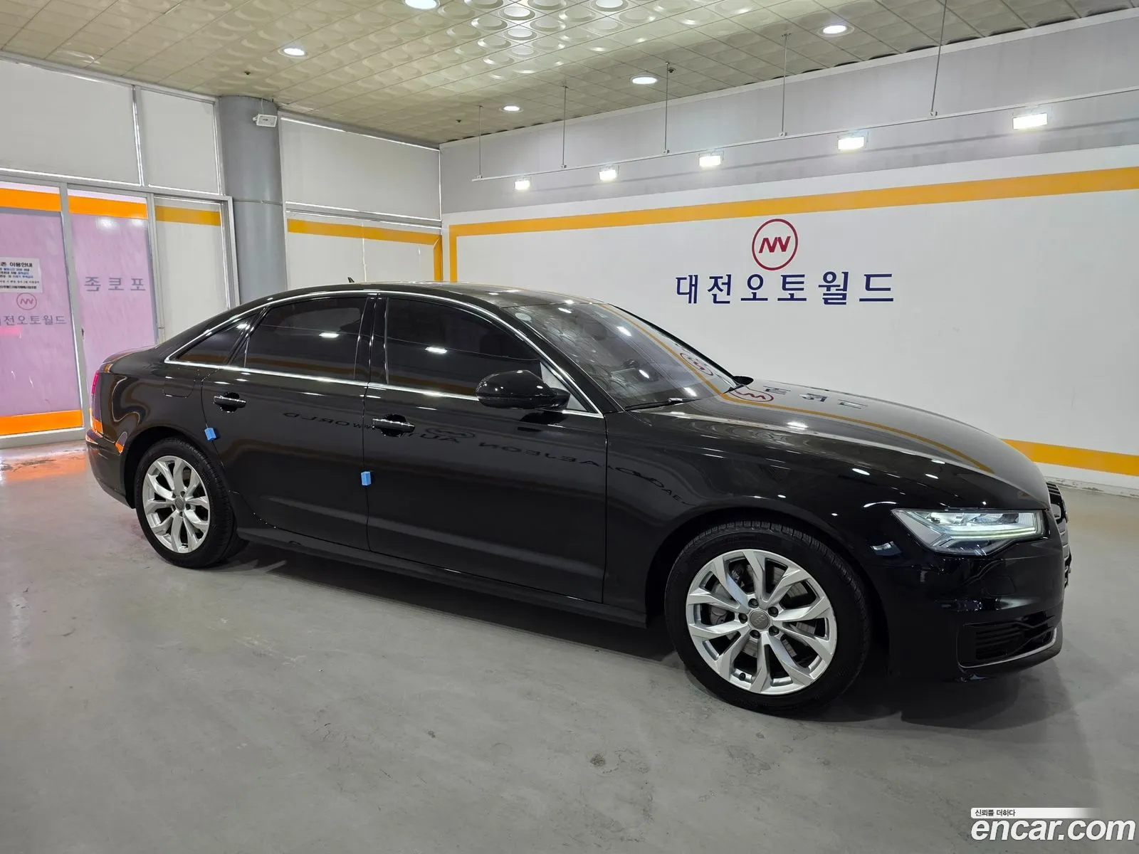 Audi A6 2016 — 18