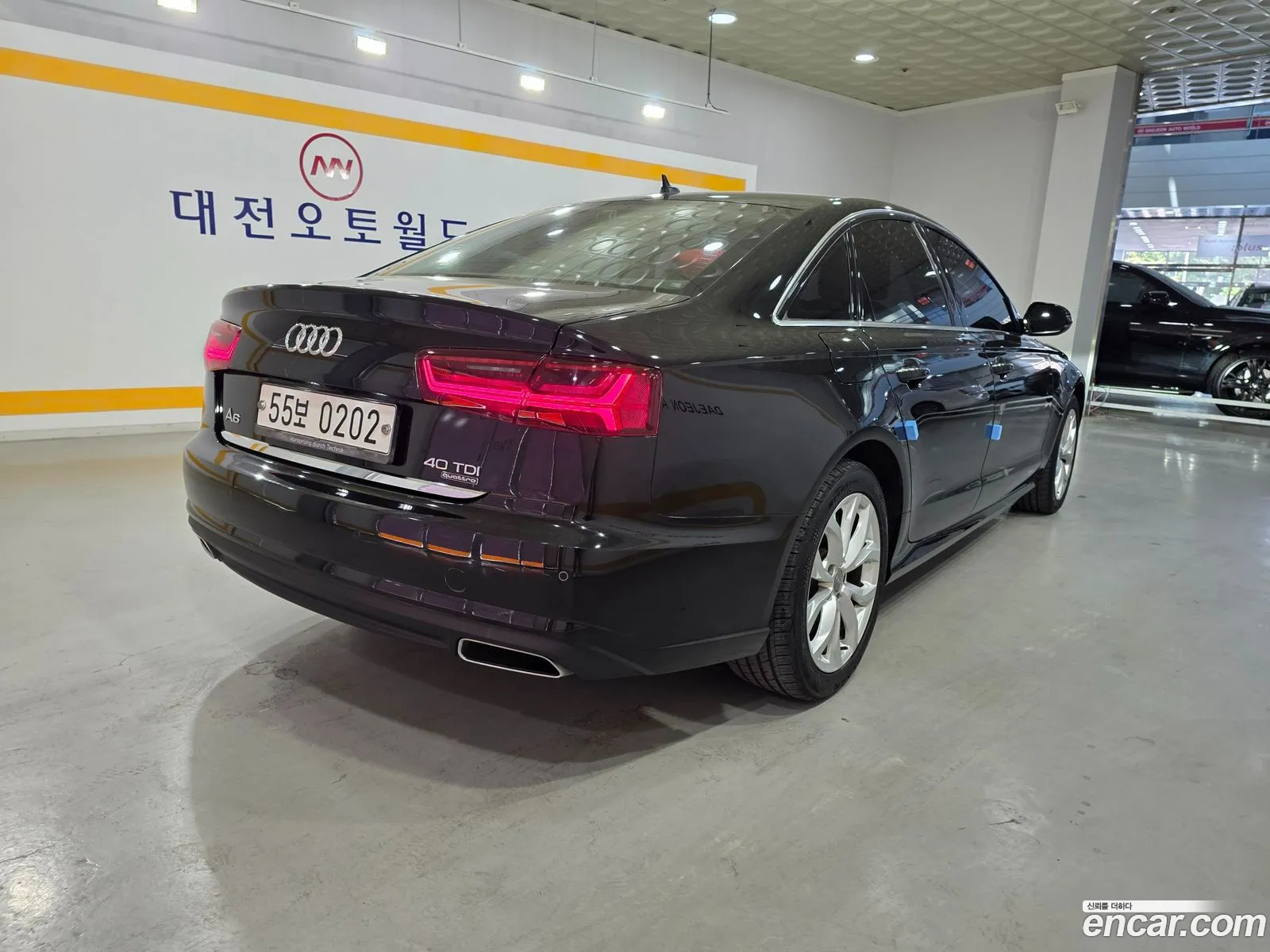Audi A6 2016 — 17