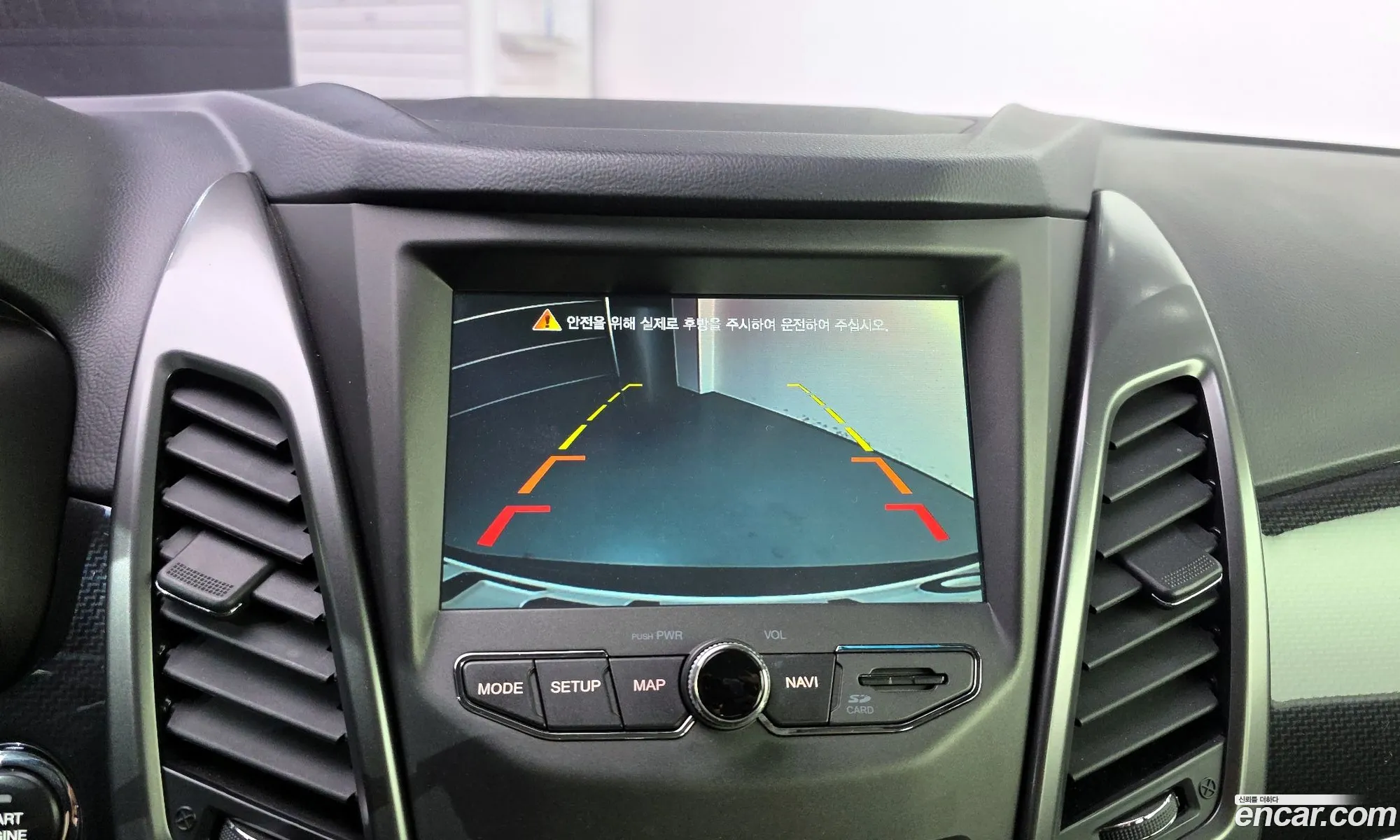 KG Mobility (SsangYong) Style Korando C 2017 — 15