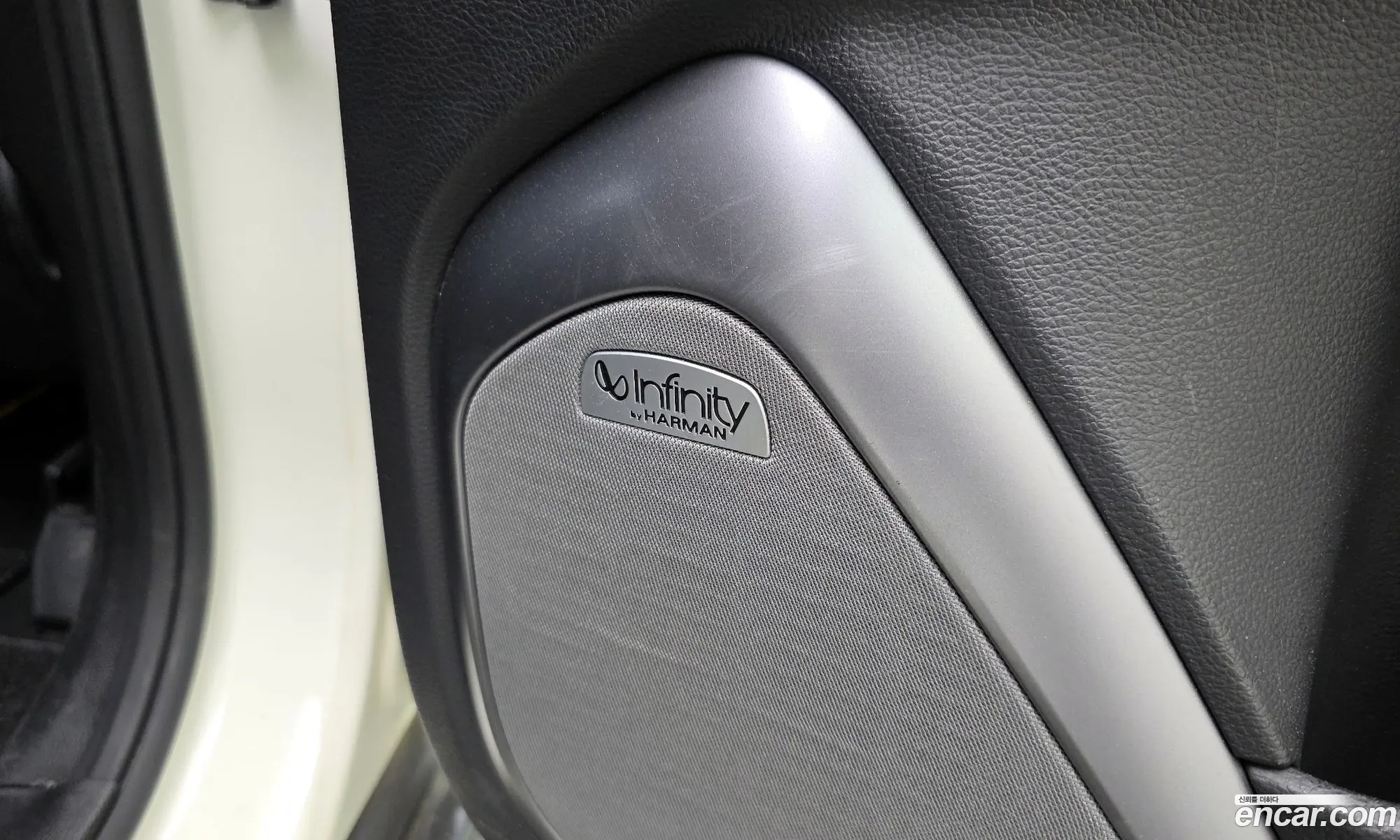 KG Mobility (SsangYong) Style Korando C 2017 — 20