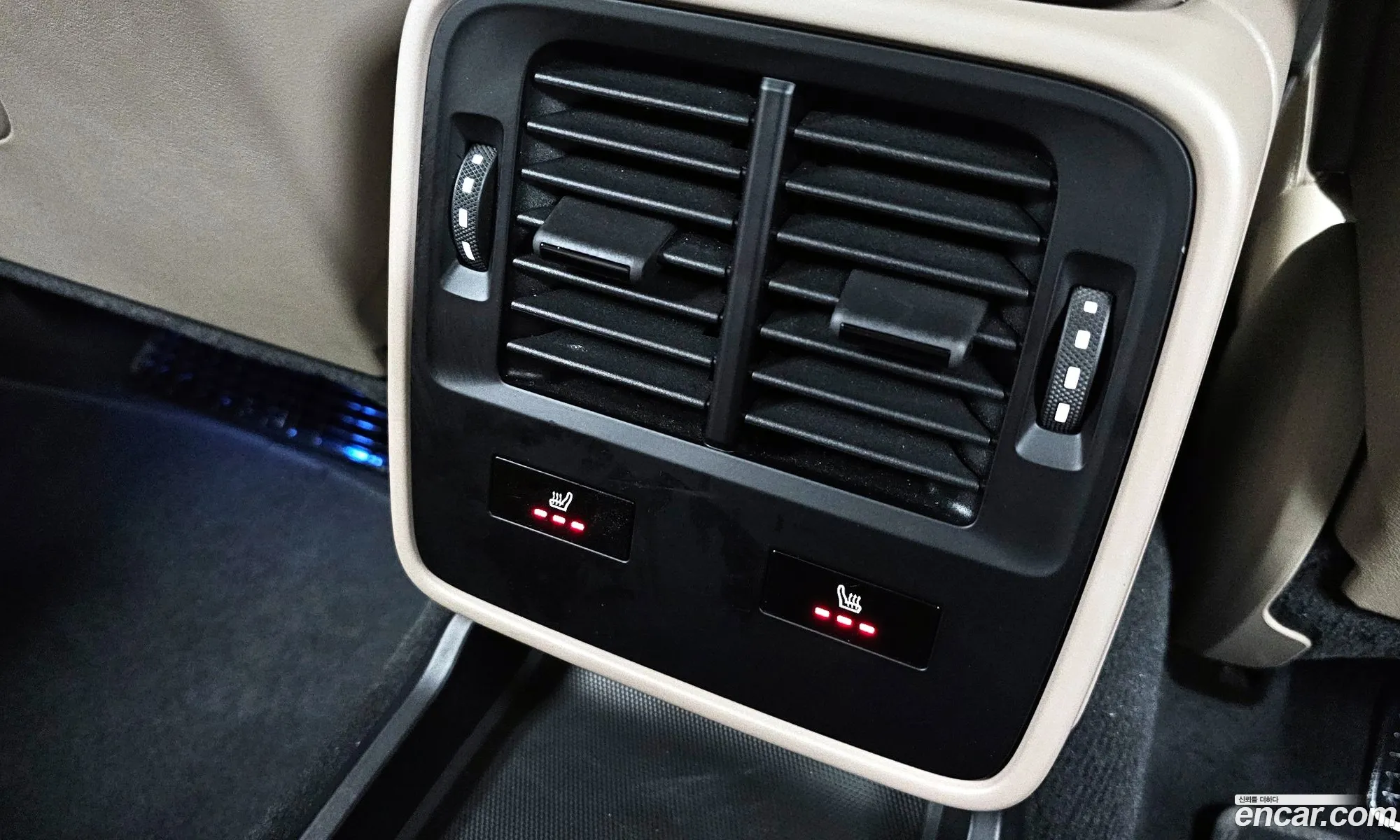 Porsche Taycan 2022 — 22