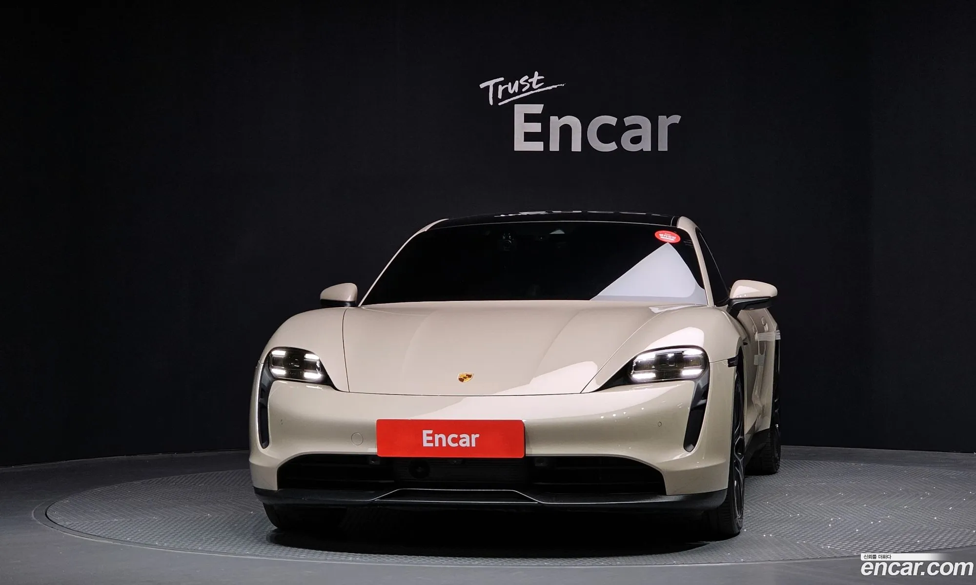 Porsche Taycan 2022 — 20