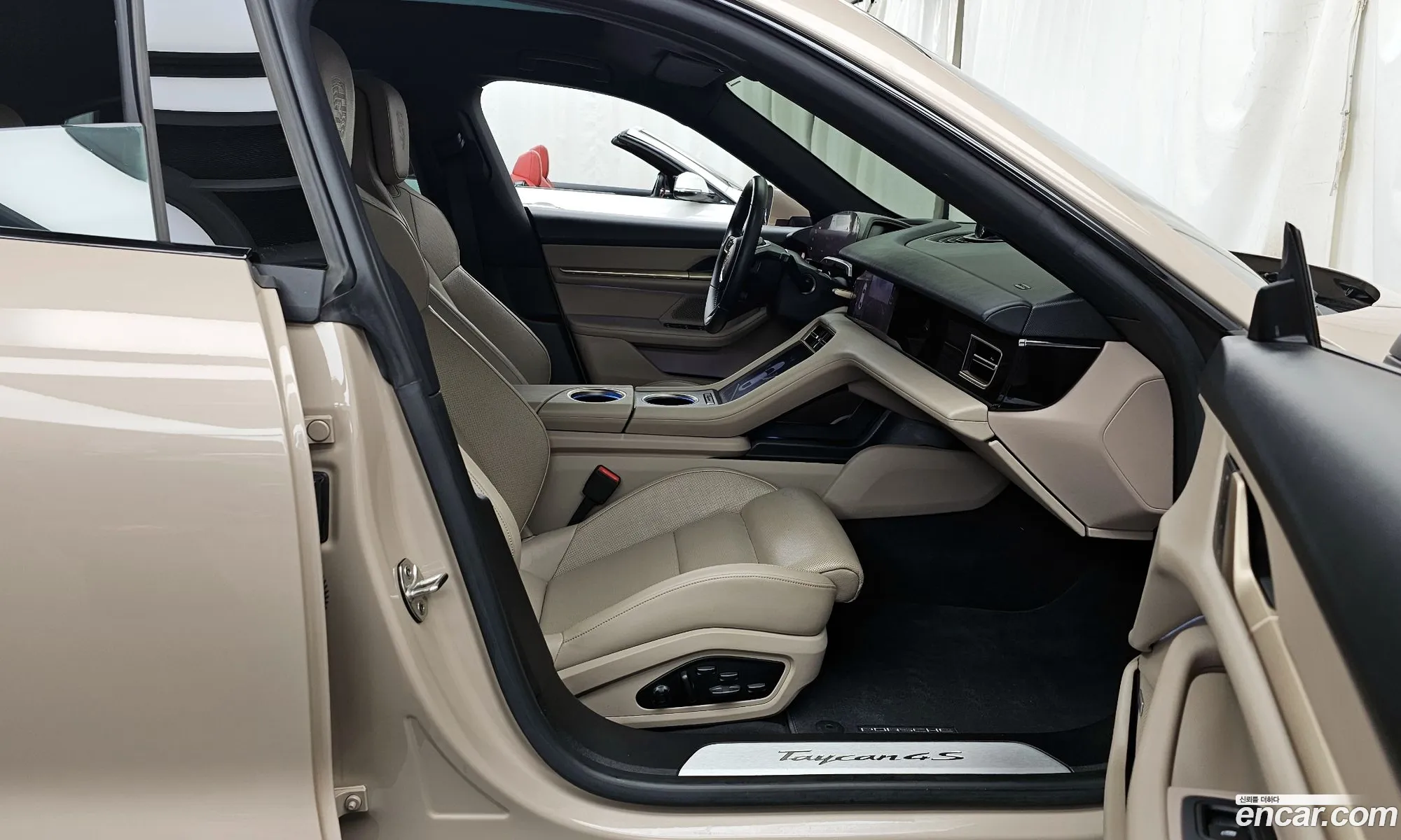 Porsche Taycan 2022 — 3