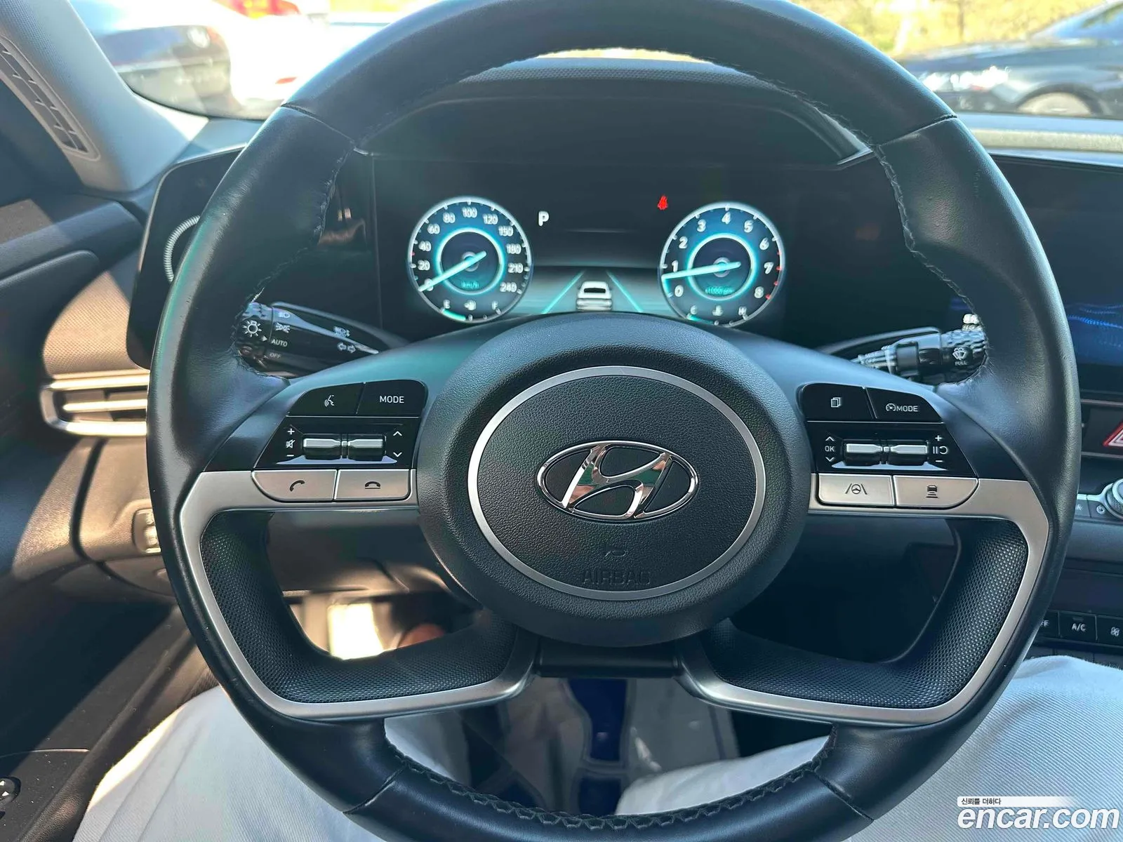 Hyundai Elantra 2021 — 2