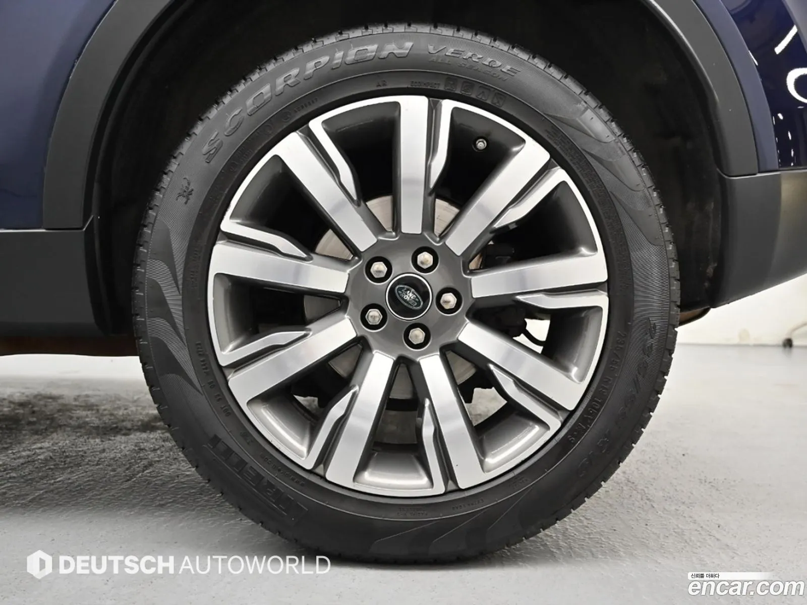 Land Rover Discovery Sport 2017 — 2