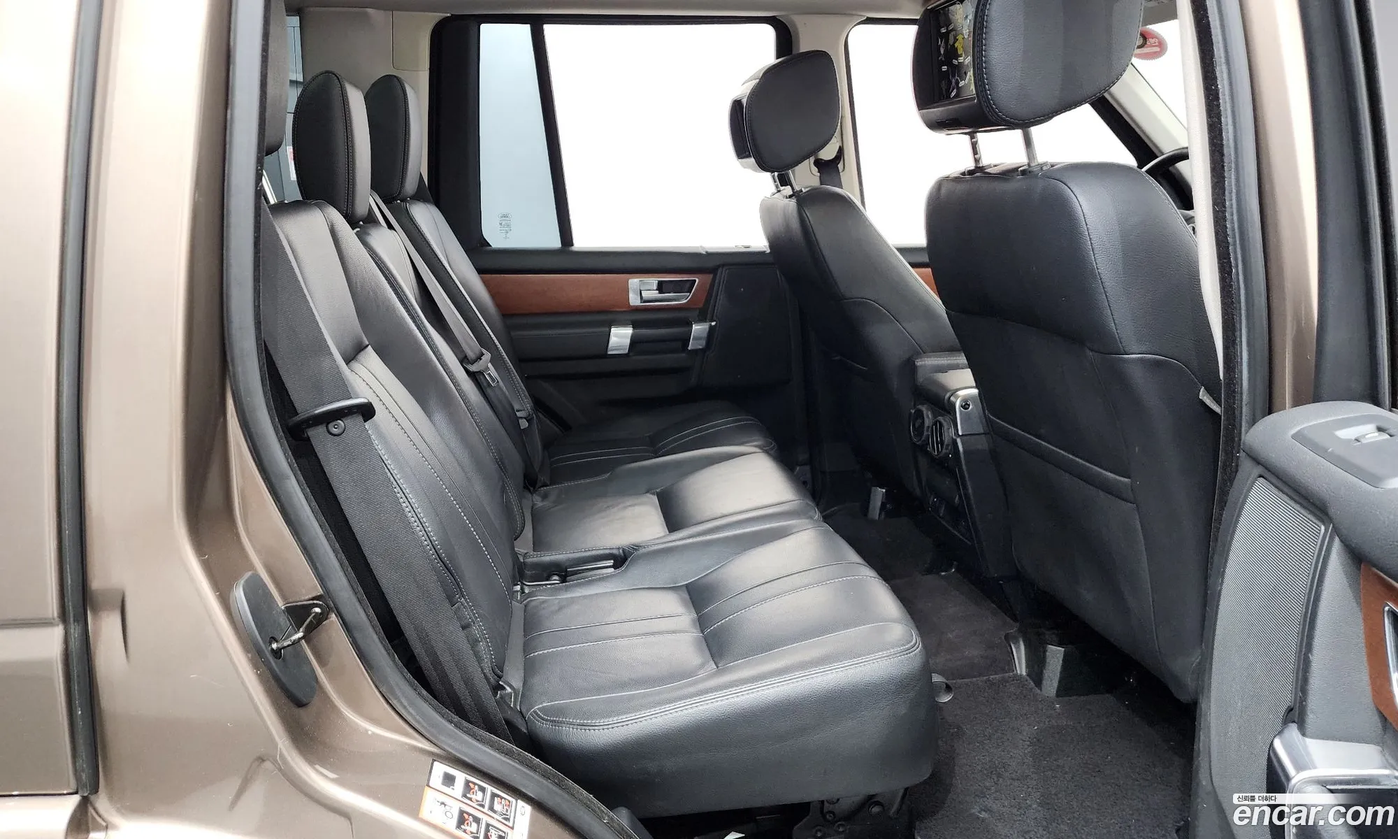 Land Rover Discovery 4 2015 SALLAAAG6FA774277 — 17