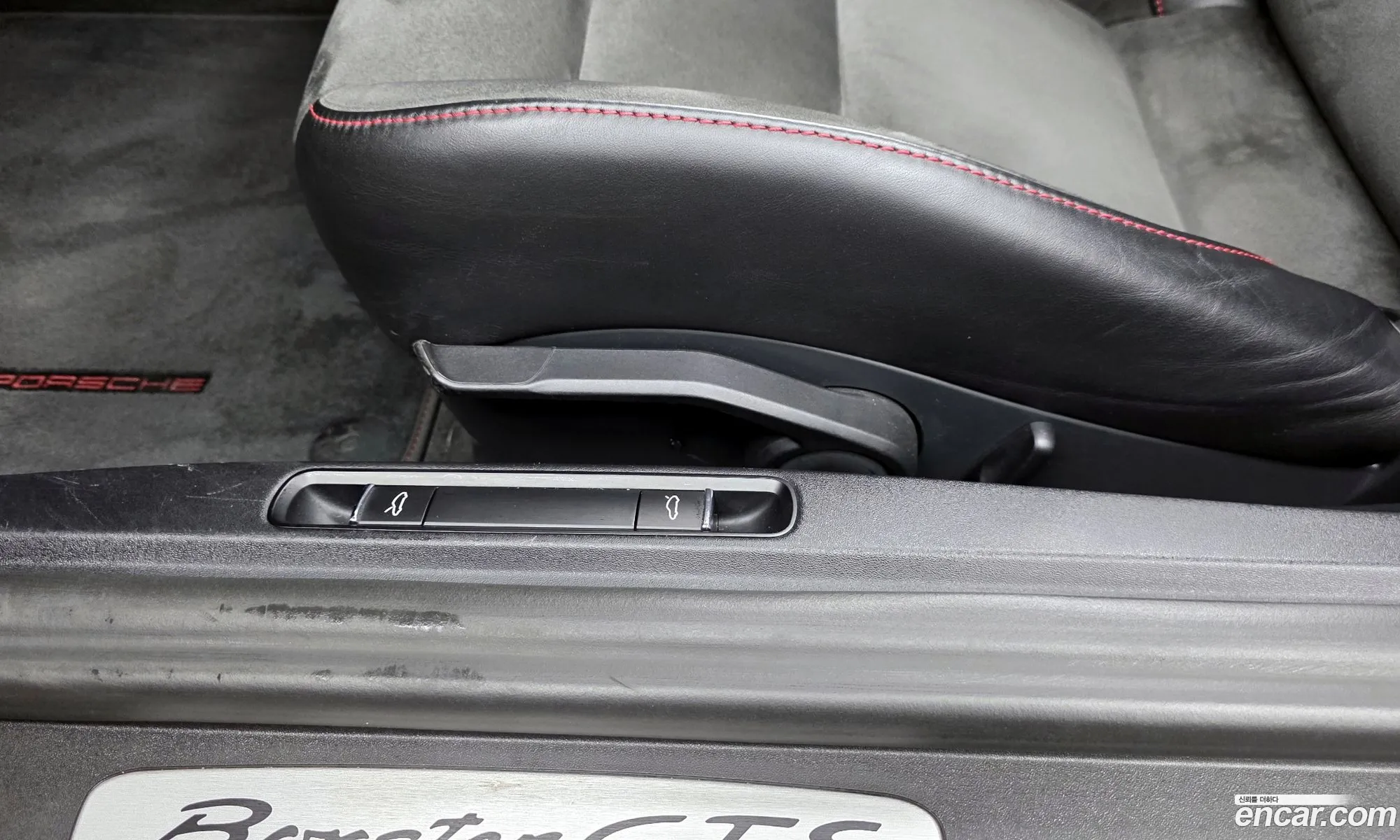 Porsche 718 Boxster 2018 WP0CB2988JS228457 — 17