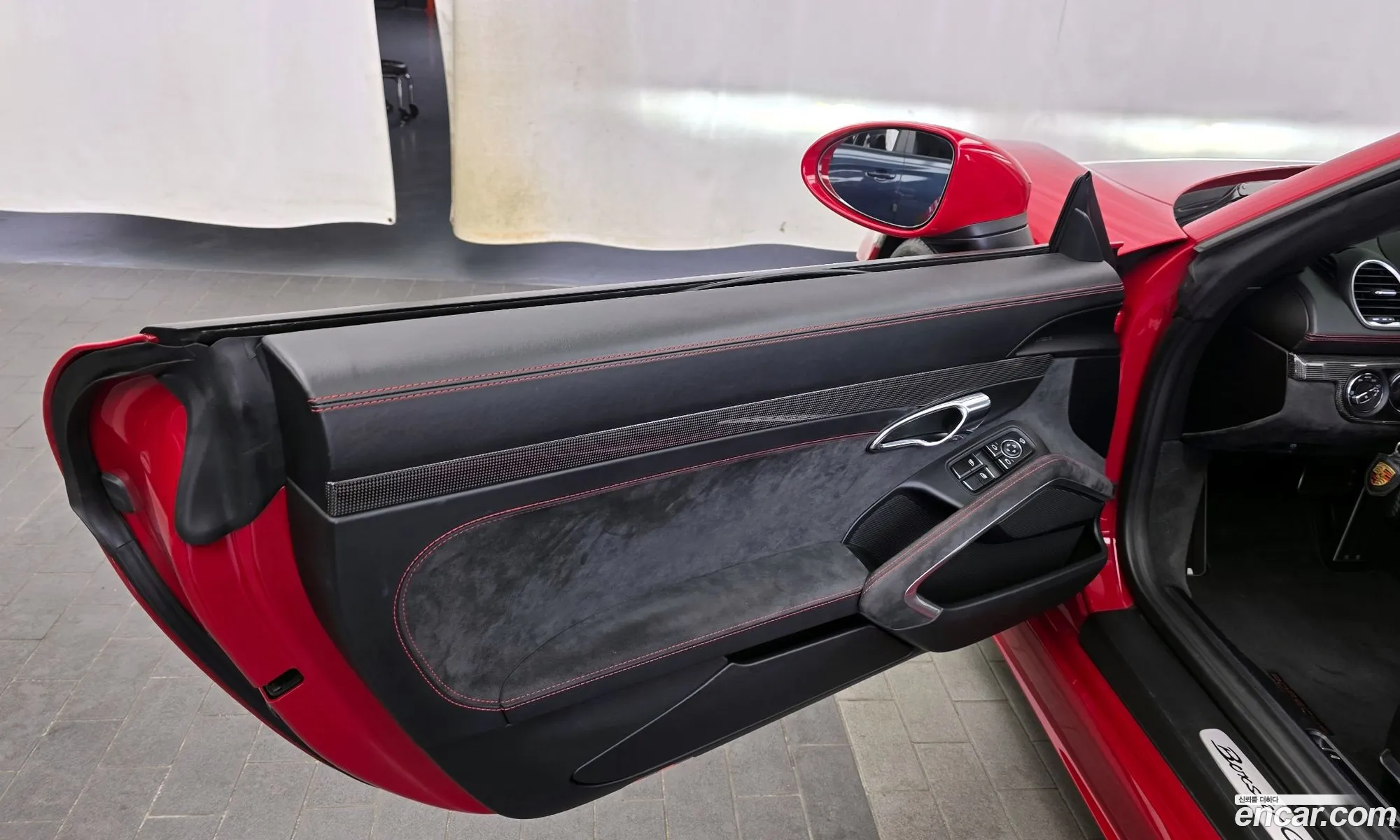 Porsche 718 Boxster 2018 WP0CB2988JS228457 — 23
