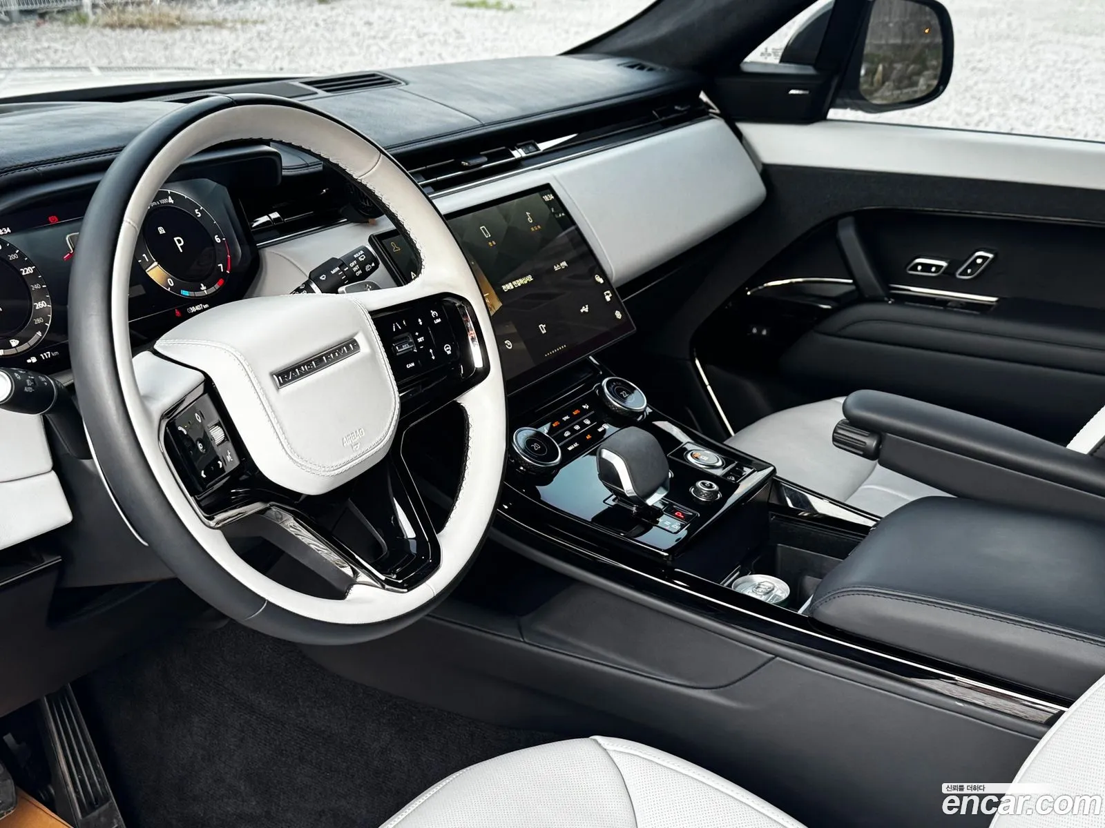 Land Rover Range Rover Sport 2023 — 17