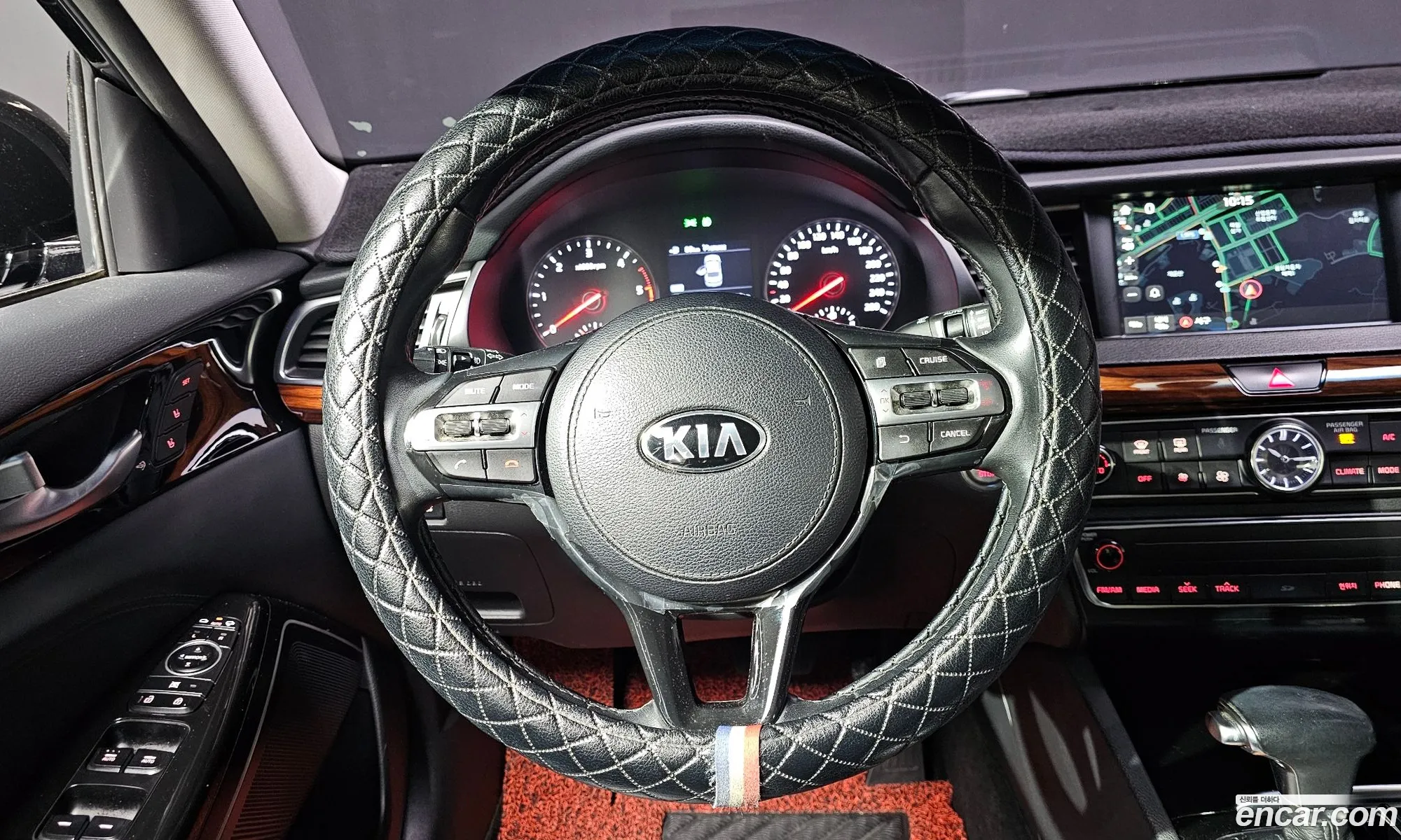 Kia K7 2016 — 16