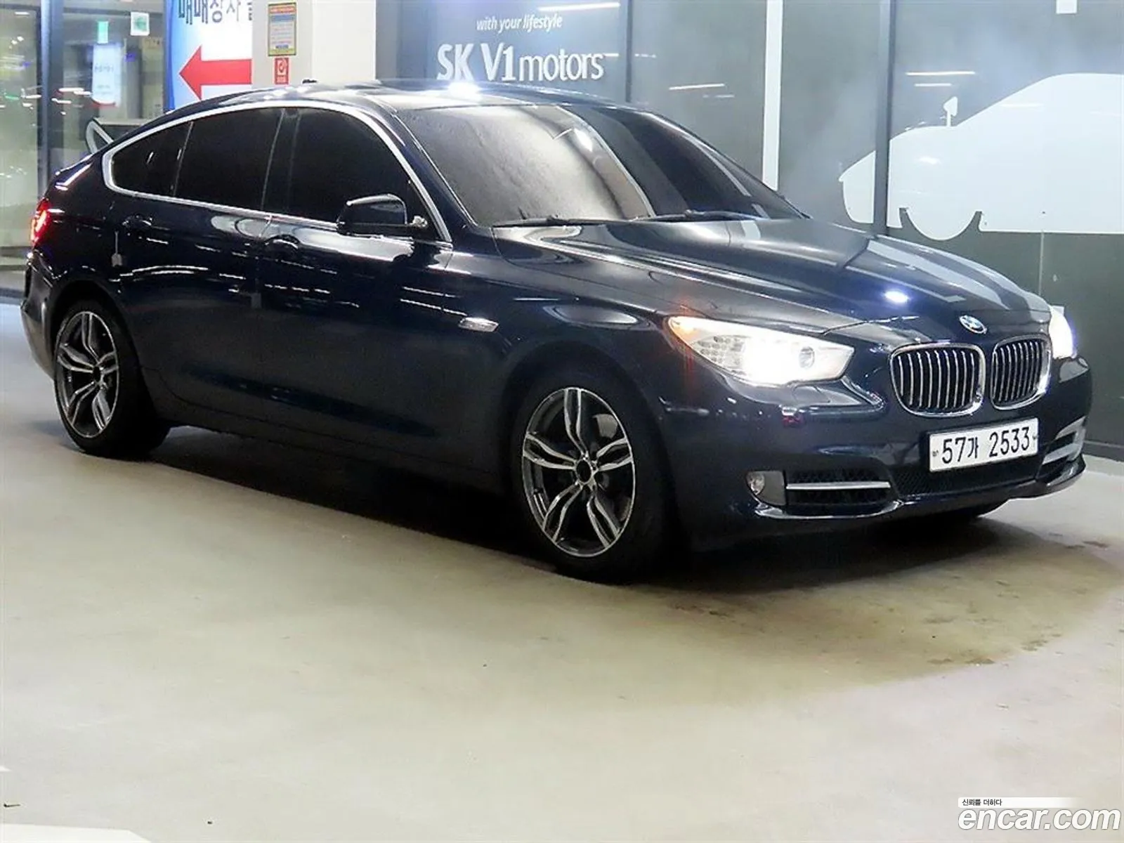 BMW 5 Series GT 2011 — 15