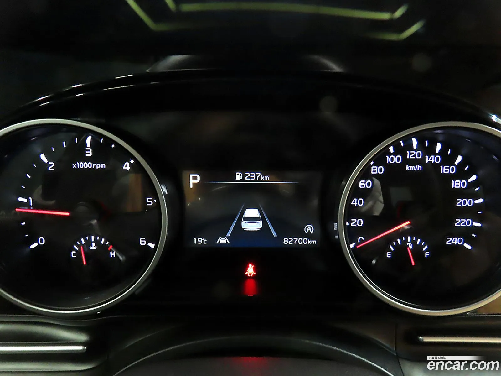 Kia Carnival 2022 — 16