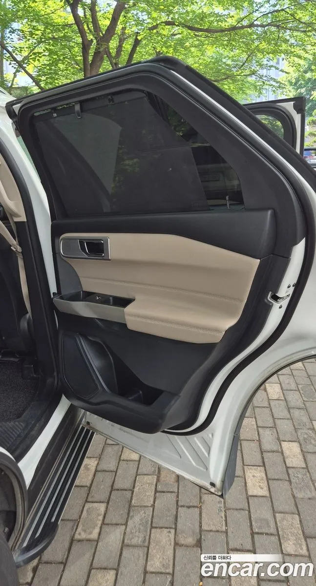 Ford Explorer 6th Gen 2020 — 7
