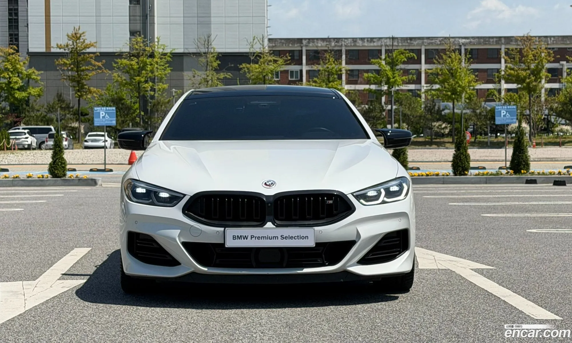 BMW 8 Series 2023 — 4