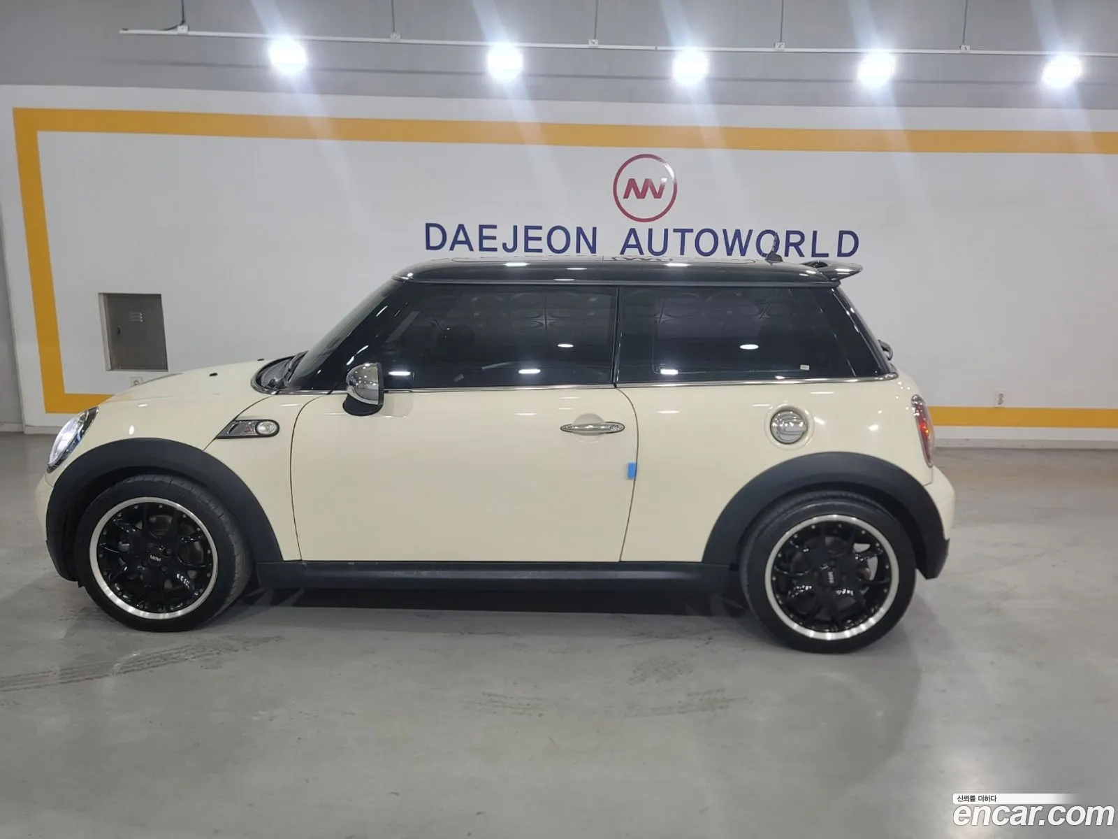 Mini Cooper S 2009 — 18