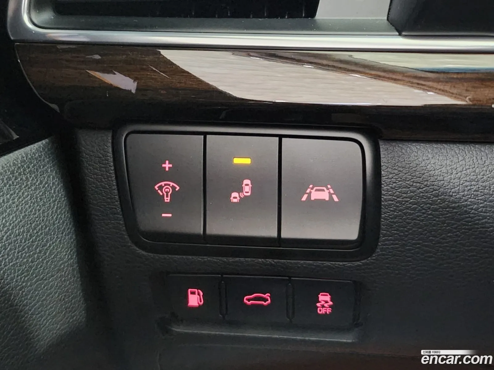 Kia K7 2018 — 7