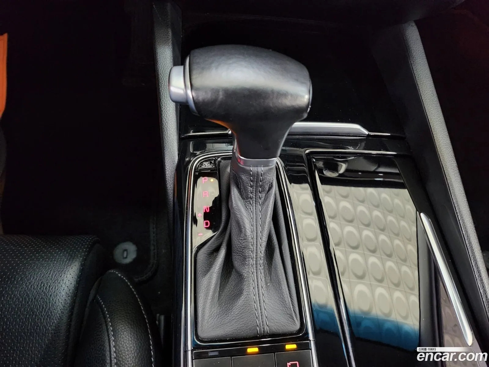 Kia K7 2018 — 20