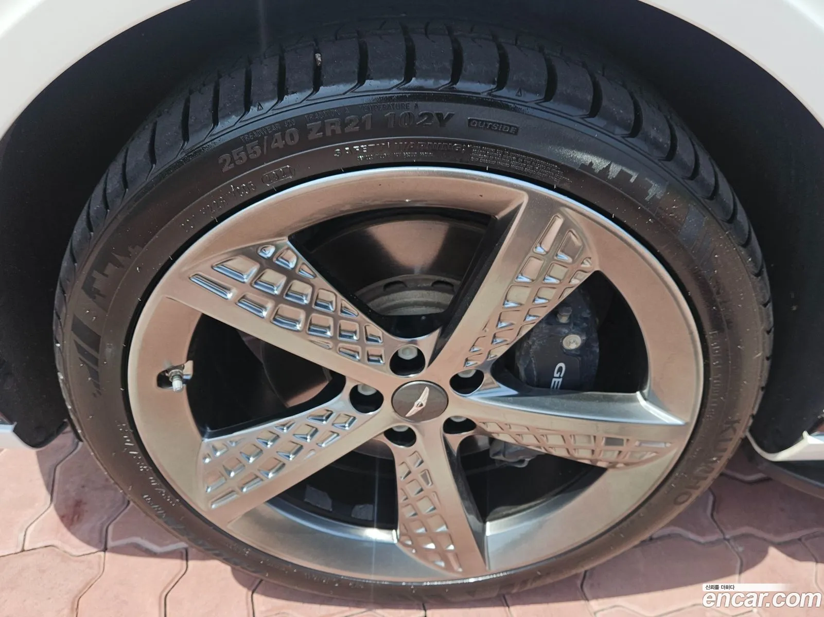 Genesis GV70 2021 — 19