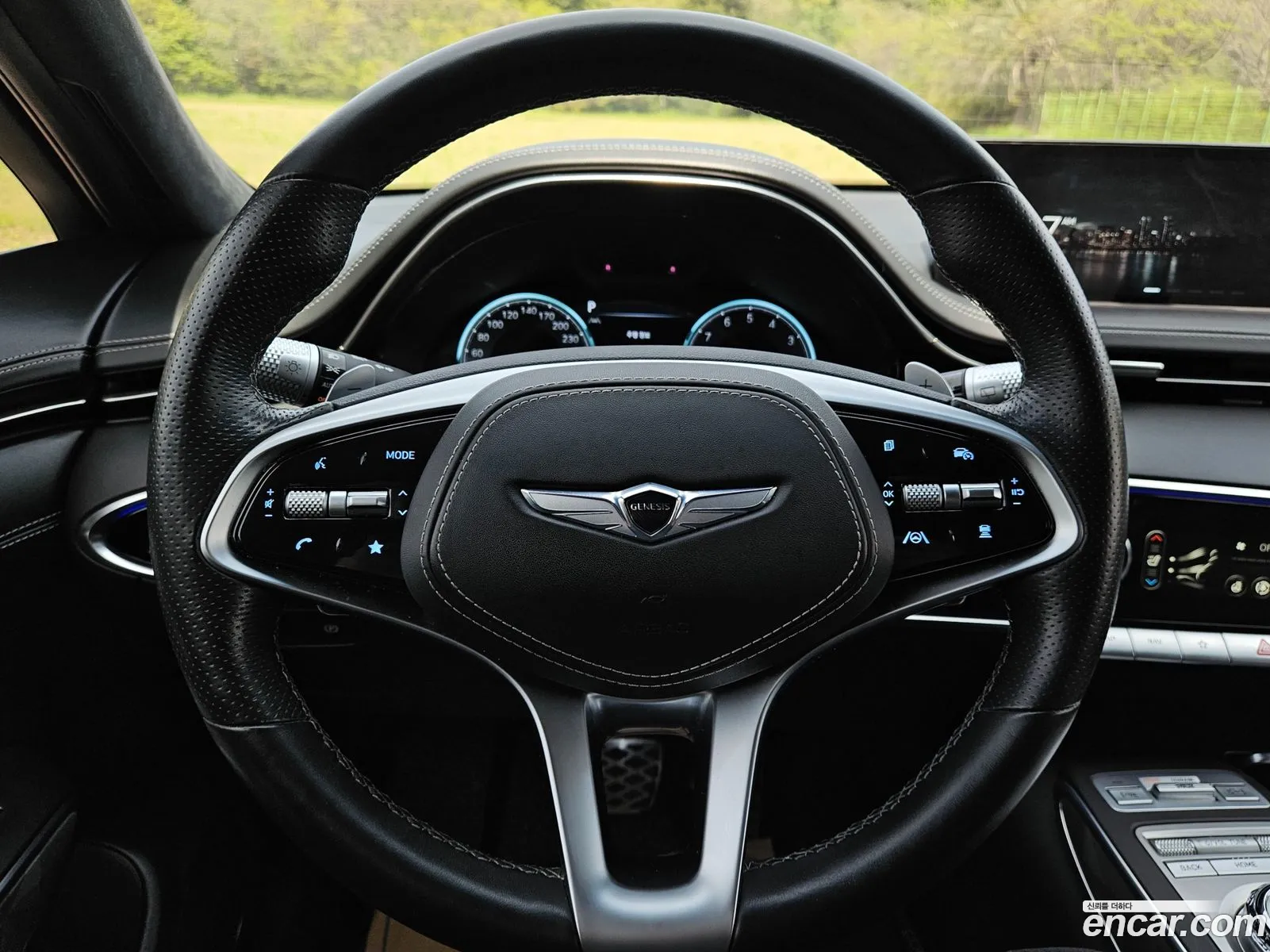 Genesis GV70 2021 — 11