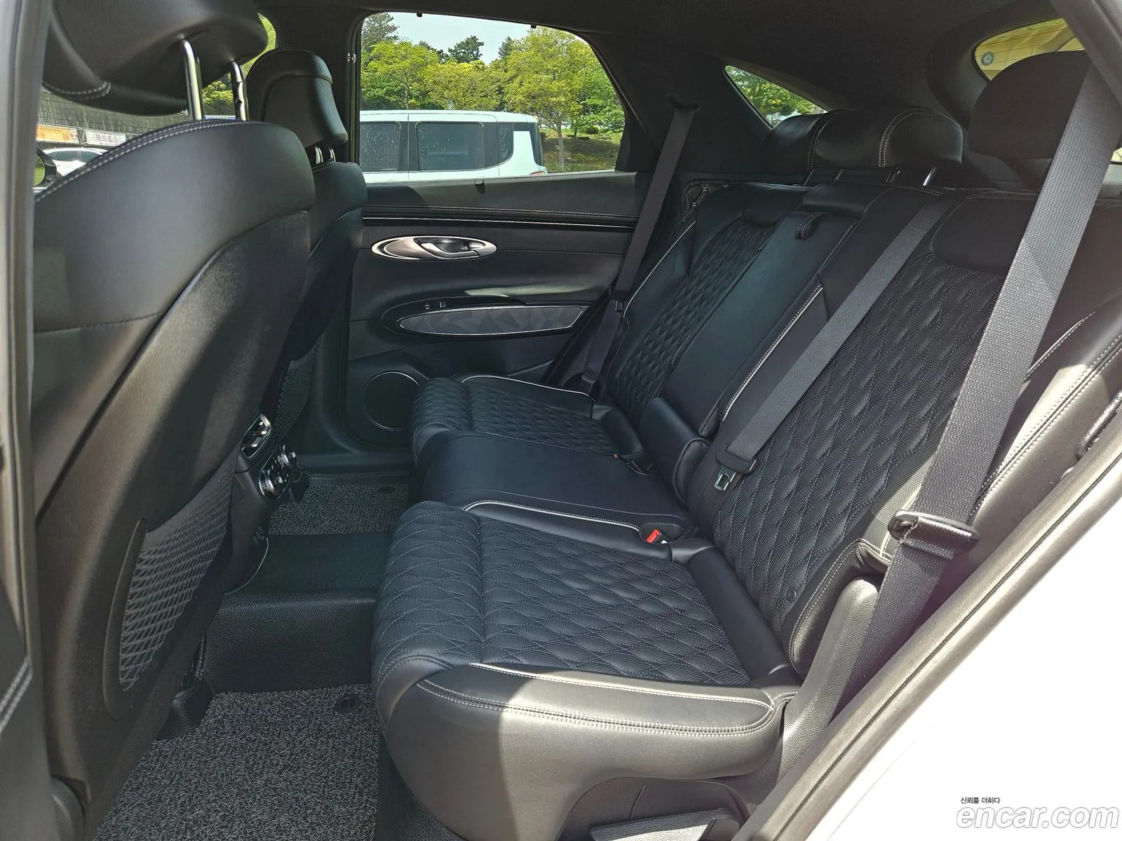 Genesis GV70 2021 — 9