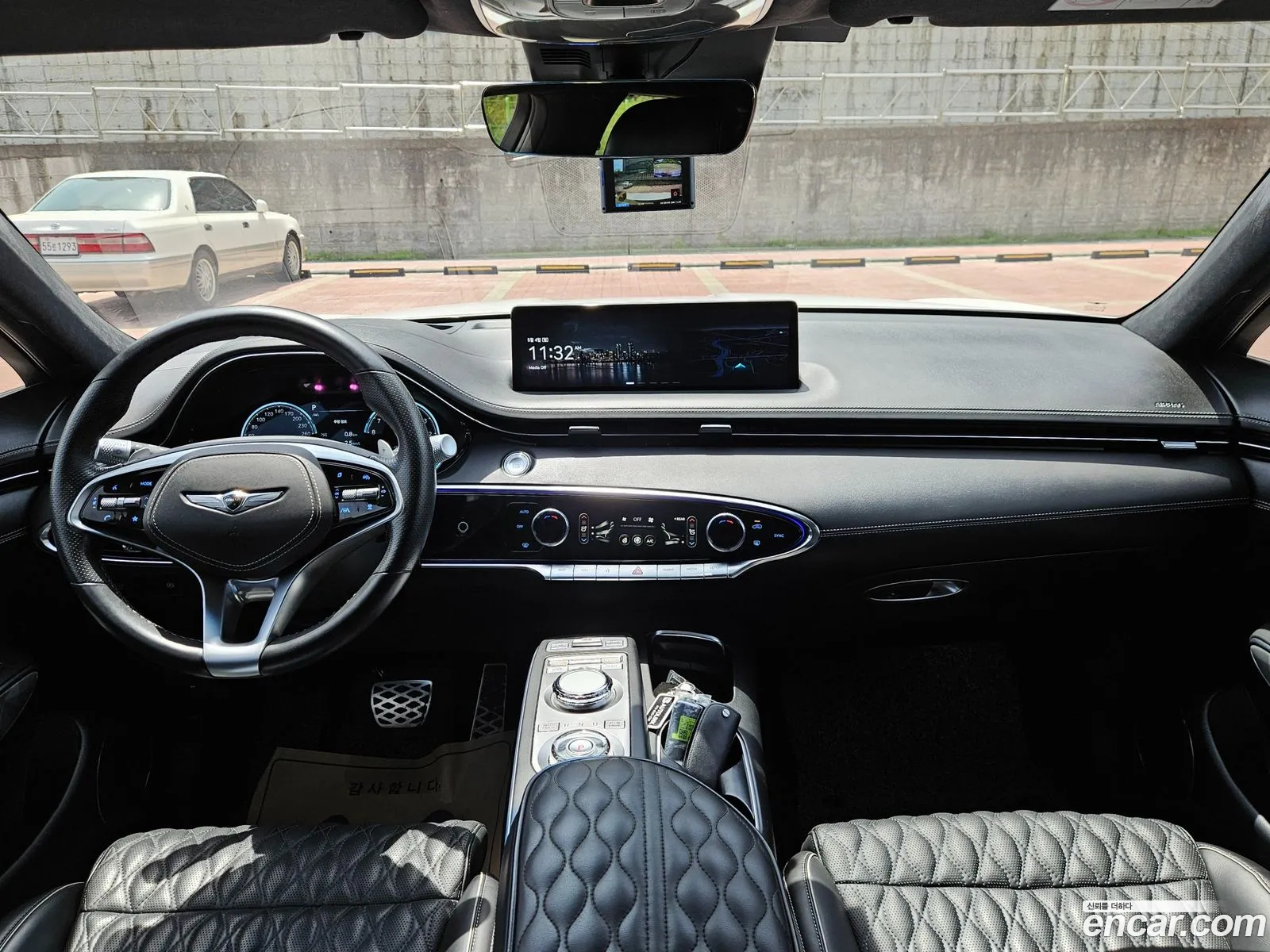 Genesis GV70 2021 — 18