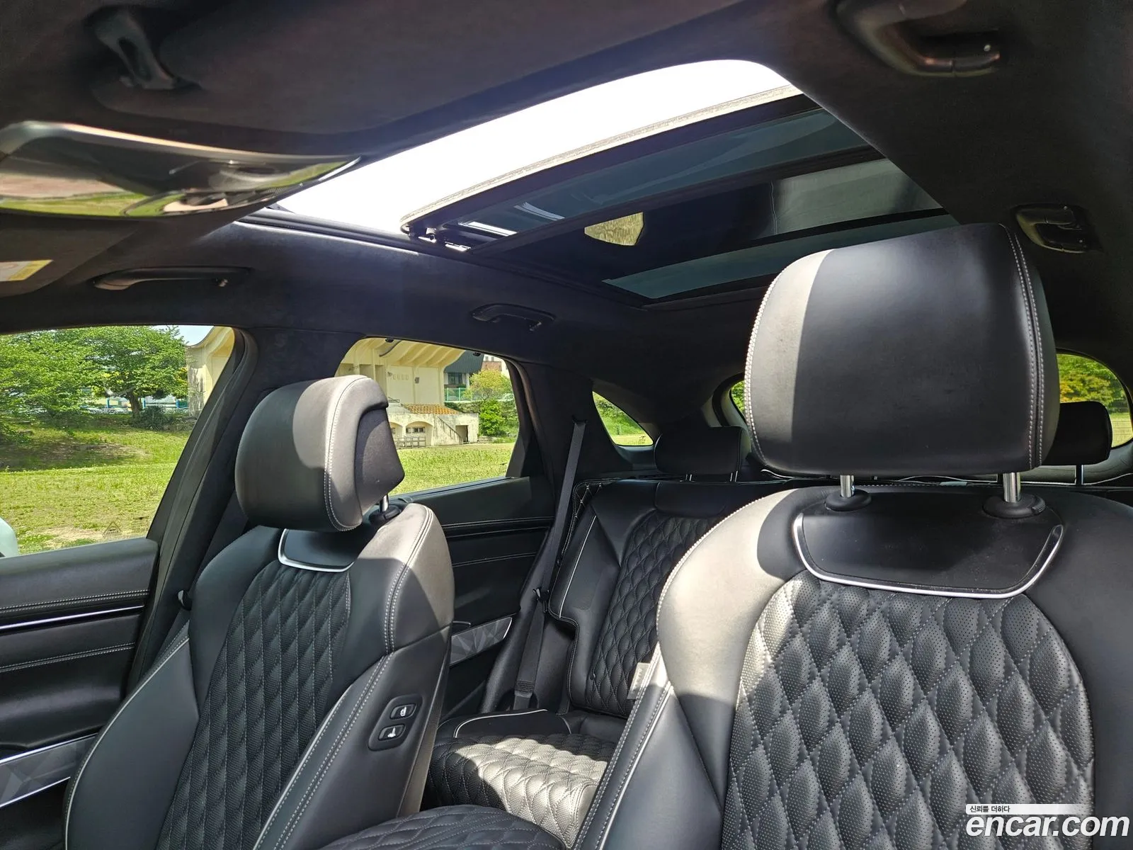 Genesis GV70 2021 — 14
