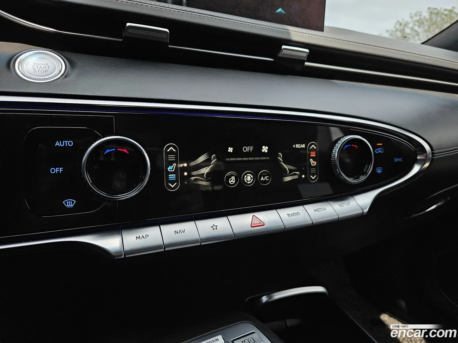Genesis GV70 2021 — 17