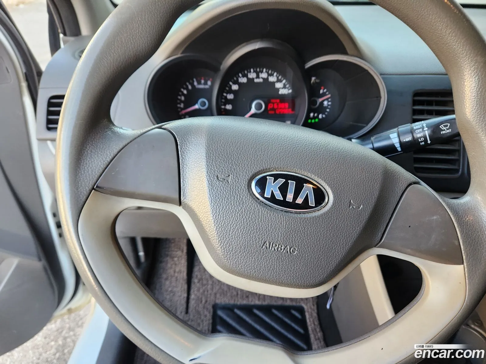 Kia Morning 2014 — 16