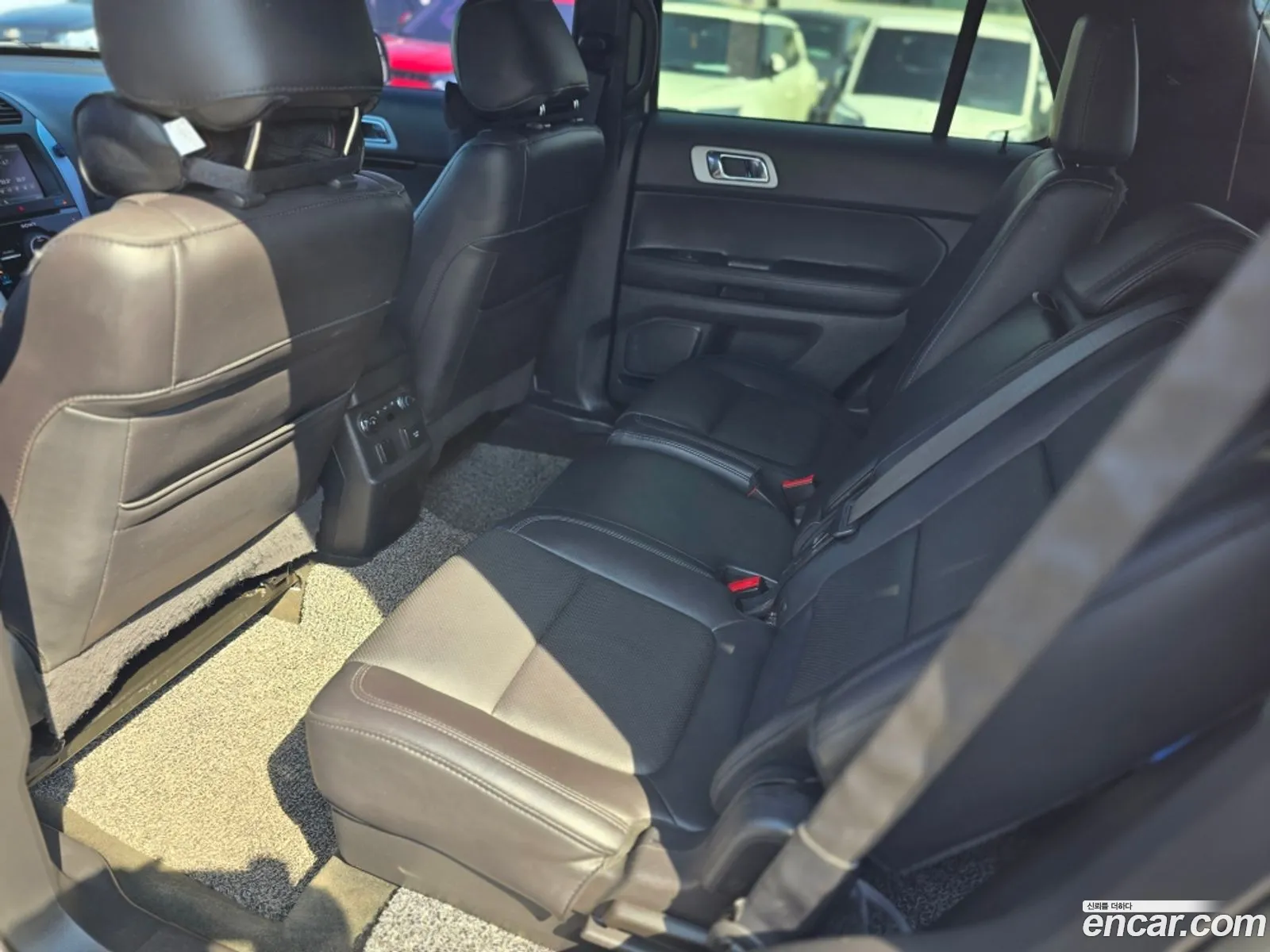 Ford Explorer 2015 — 13