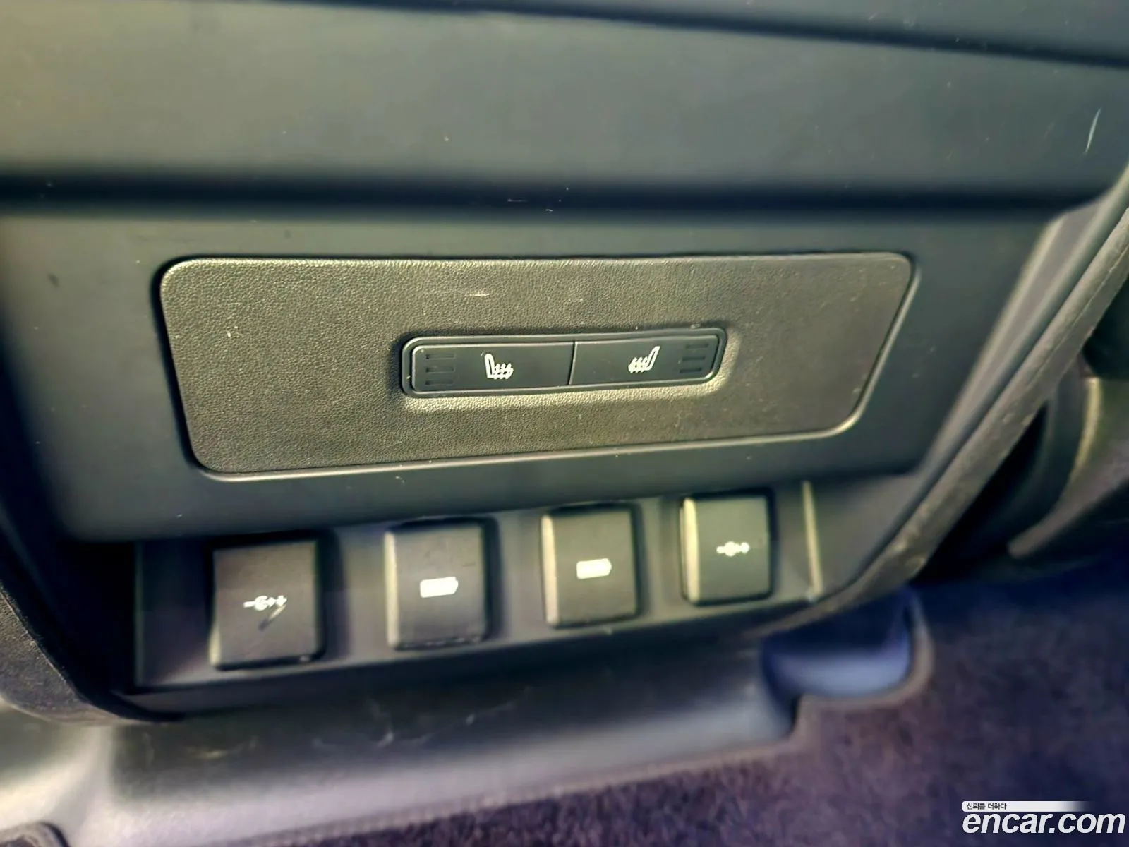 Land Rover Defender 2020 — 10