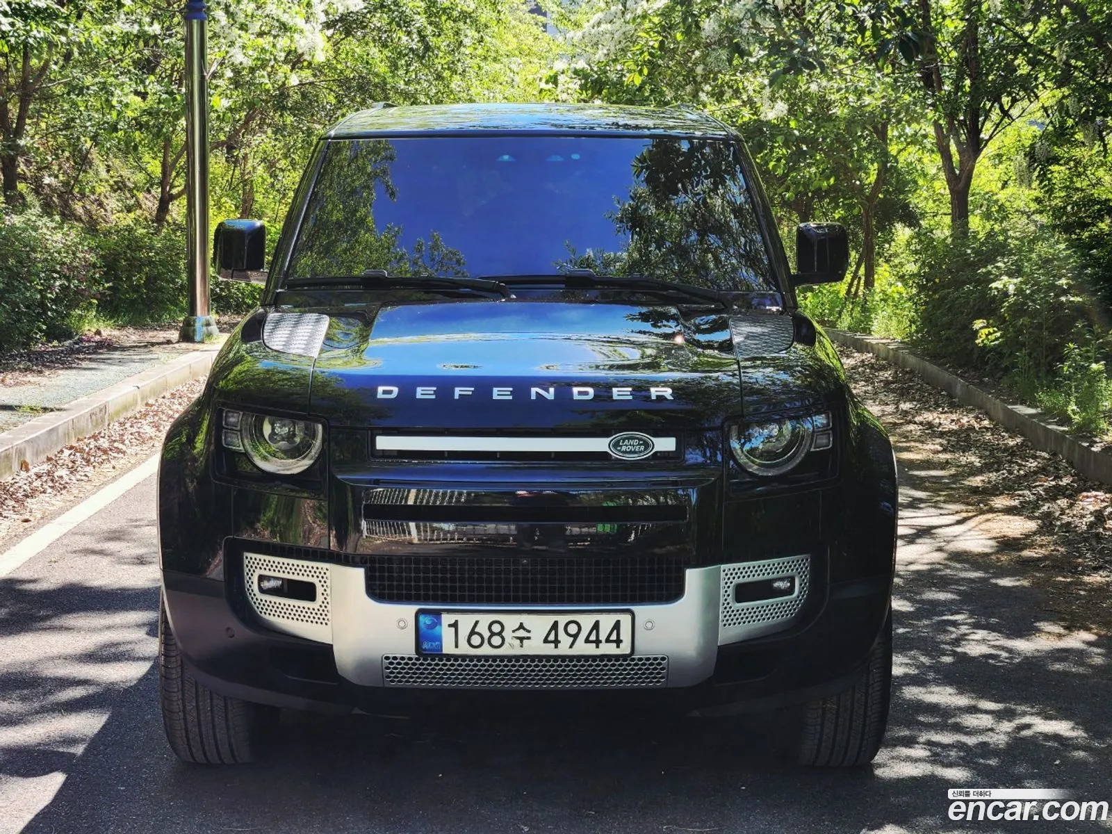 Land Rover Defender 2020 — 19