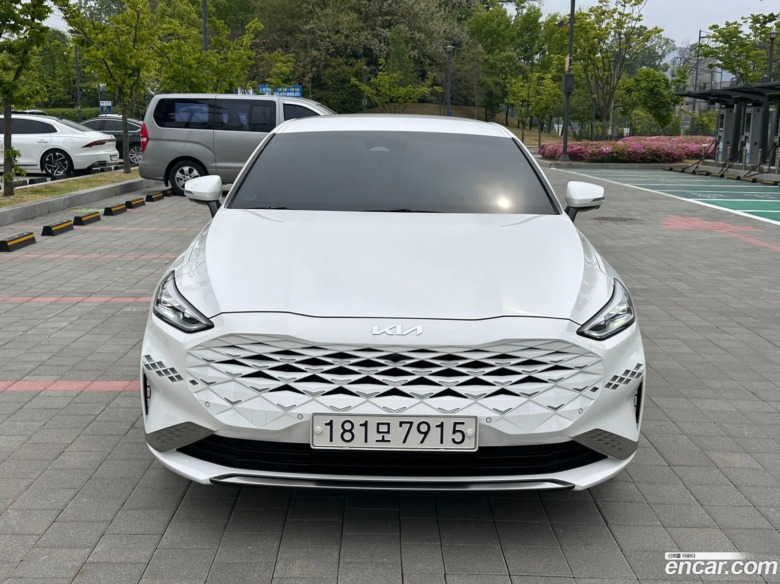 Kia K8 Hybrid 2022 — 2