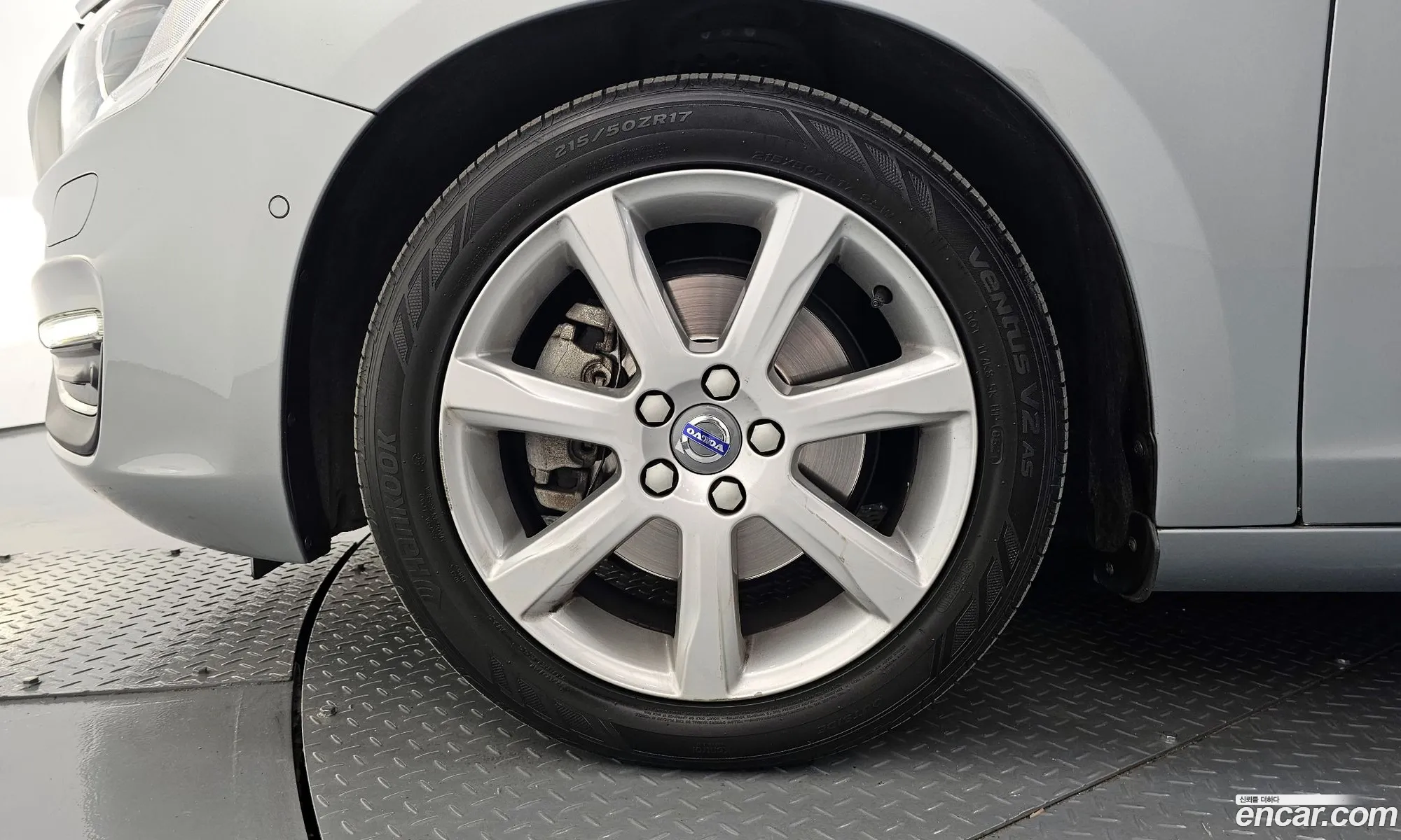 Volvo S60 2016 YV1FS79B0G2406089 — 10