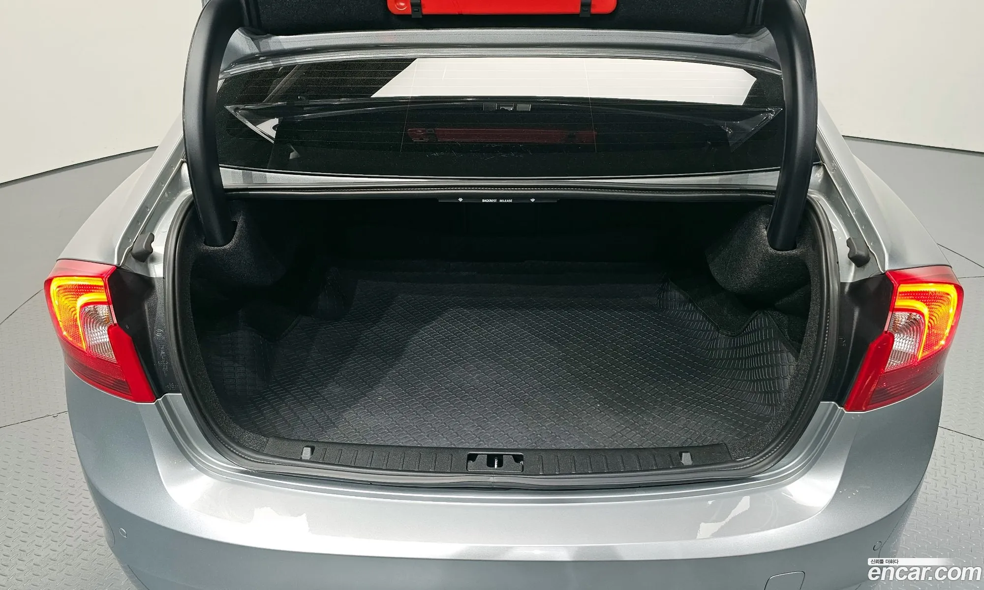 Volvo S60 2016 YV1FS79B0G2406089 — 16