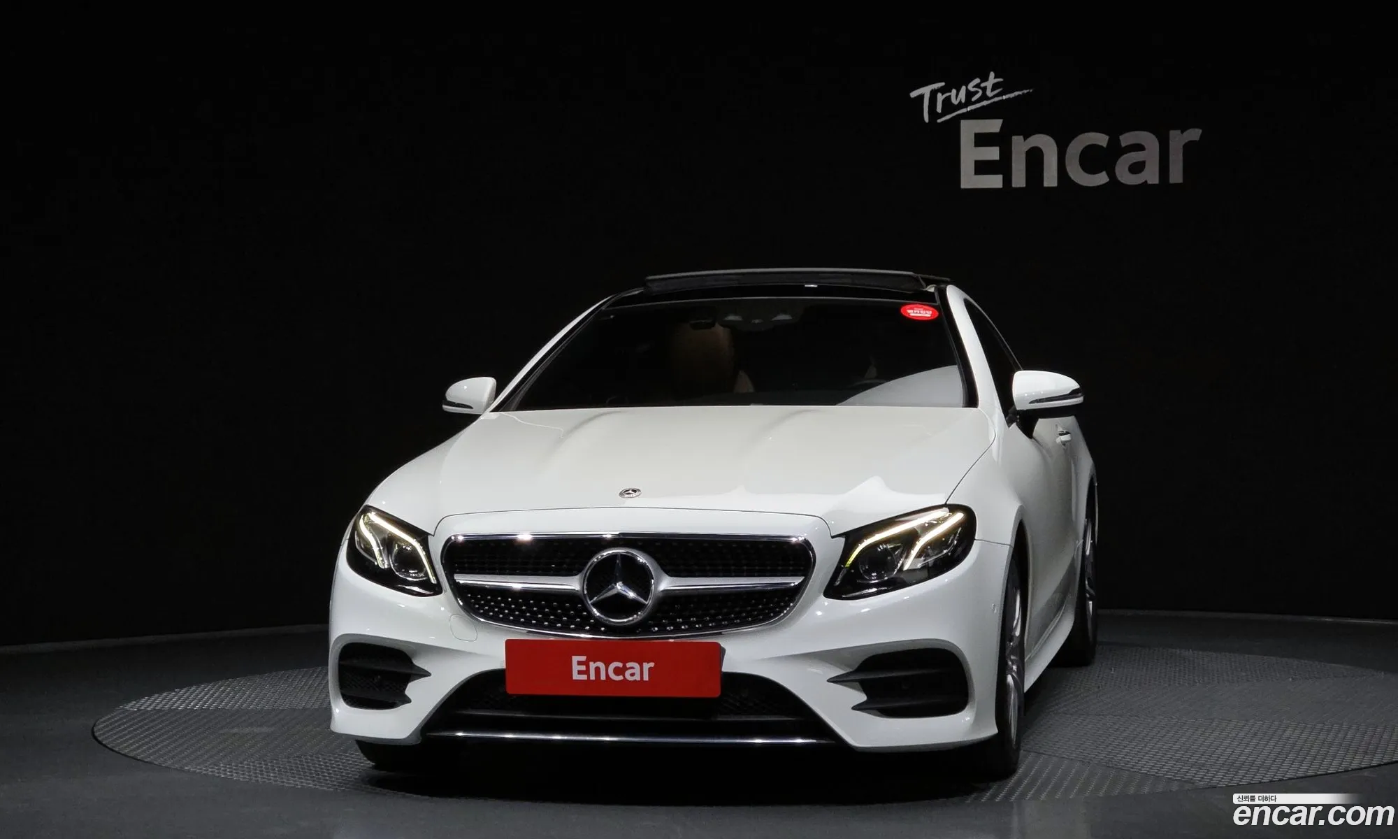 Mercedes-Benz E-Class W213 2018 WDD1J1EB5JF067876 — 9