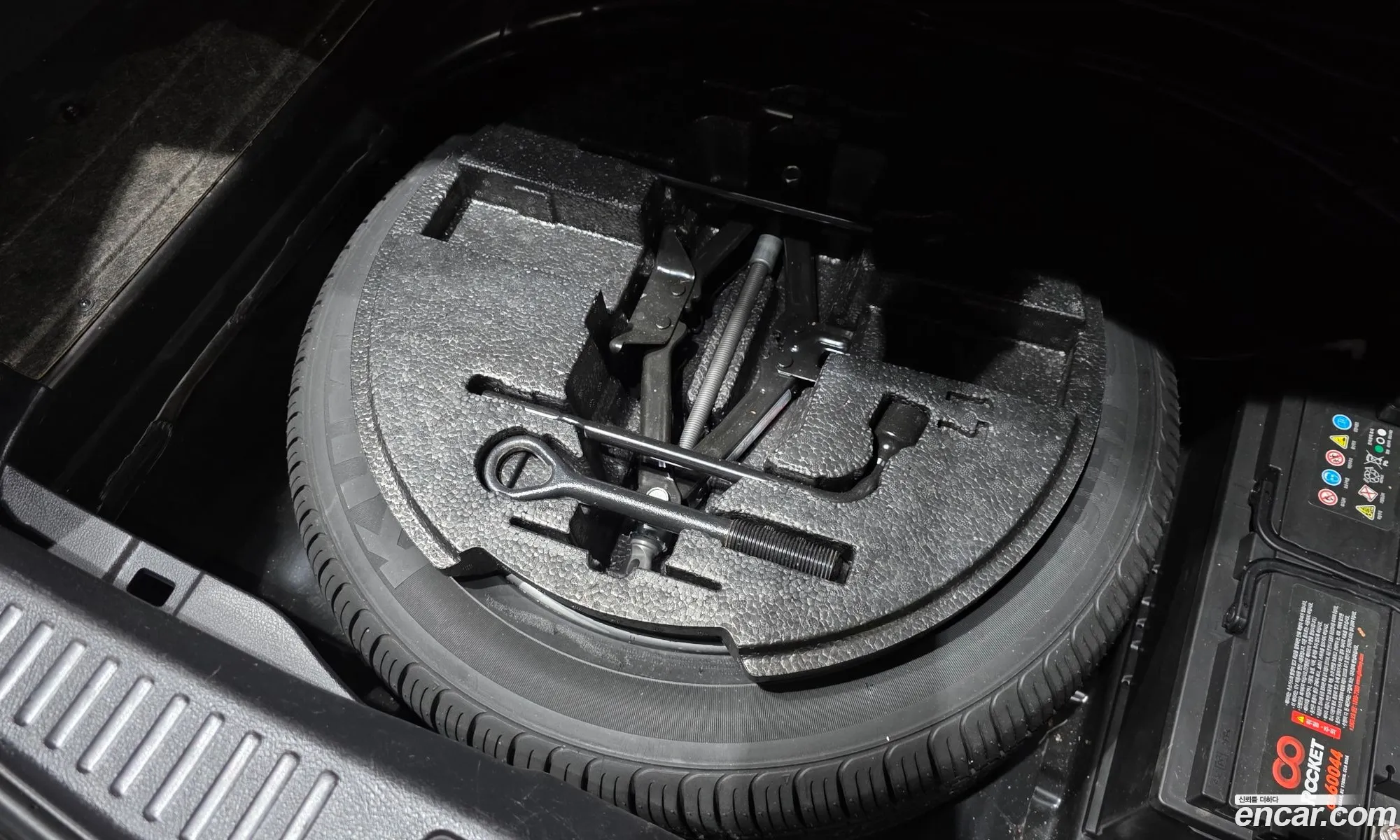 Hyundai Genesis 2011 — 4